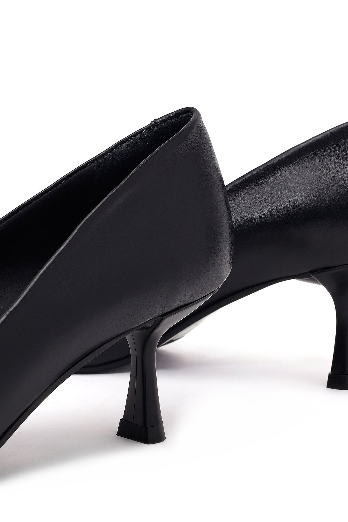 Kadın Siyah Ince Topuklu Deri Stiletto