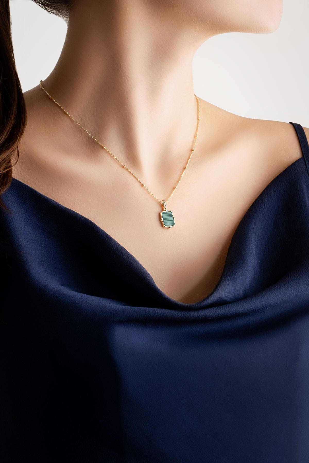 Malahit Işığı 18 Ayar Sarı Altın Kaplama 47 Cm Gümüş Minimal Kolye 07299570444