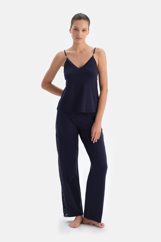 Lacivert Yan Dantel Detaylı Pantolon