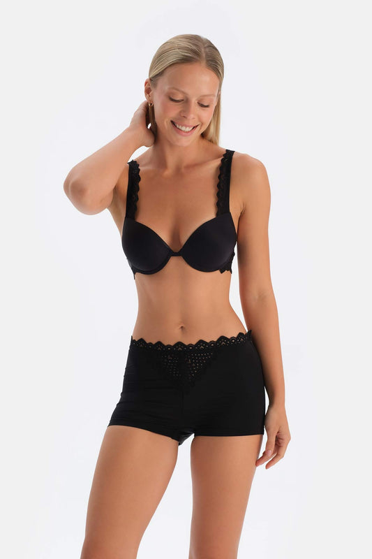 Siyah Dantel Detaylı Premıum Basıc Kadın Boxer
