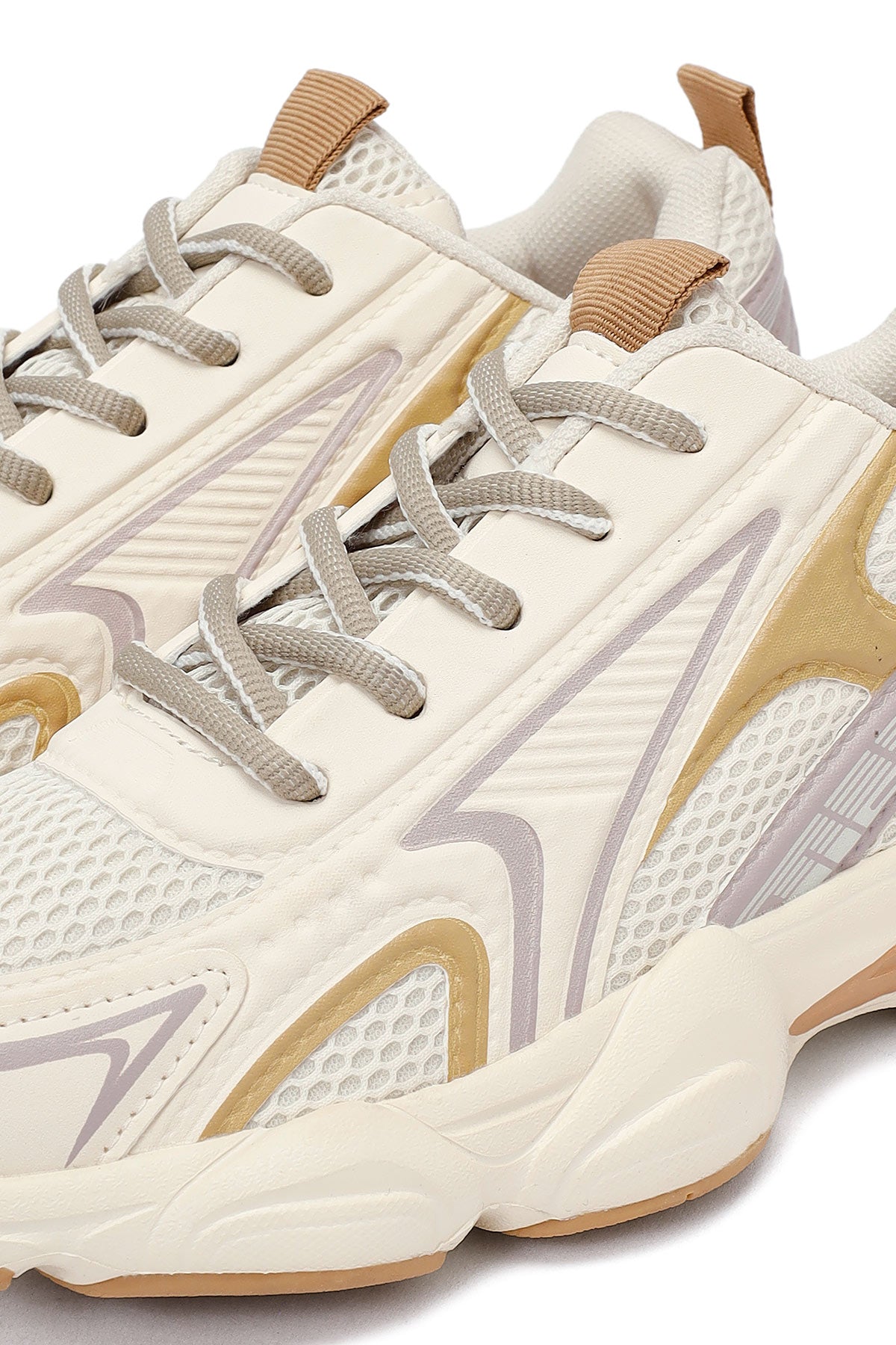 Kadın Krem Bağcıklı Kalın Tabanlı Sneaker