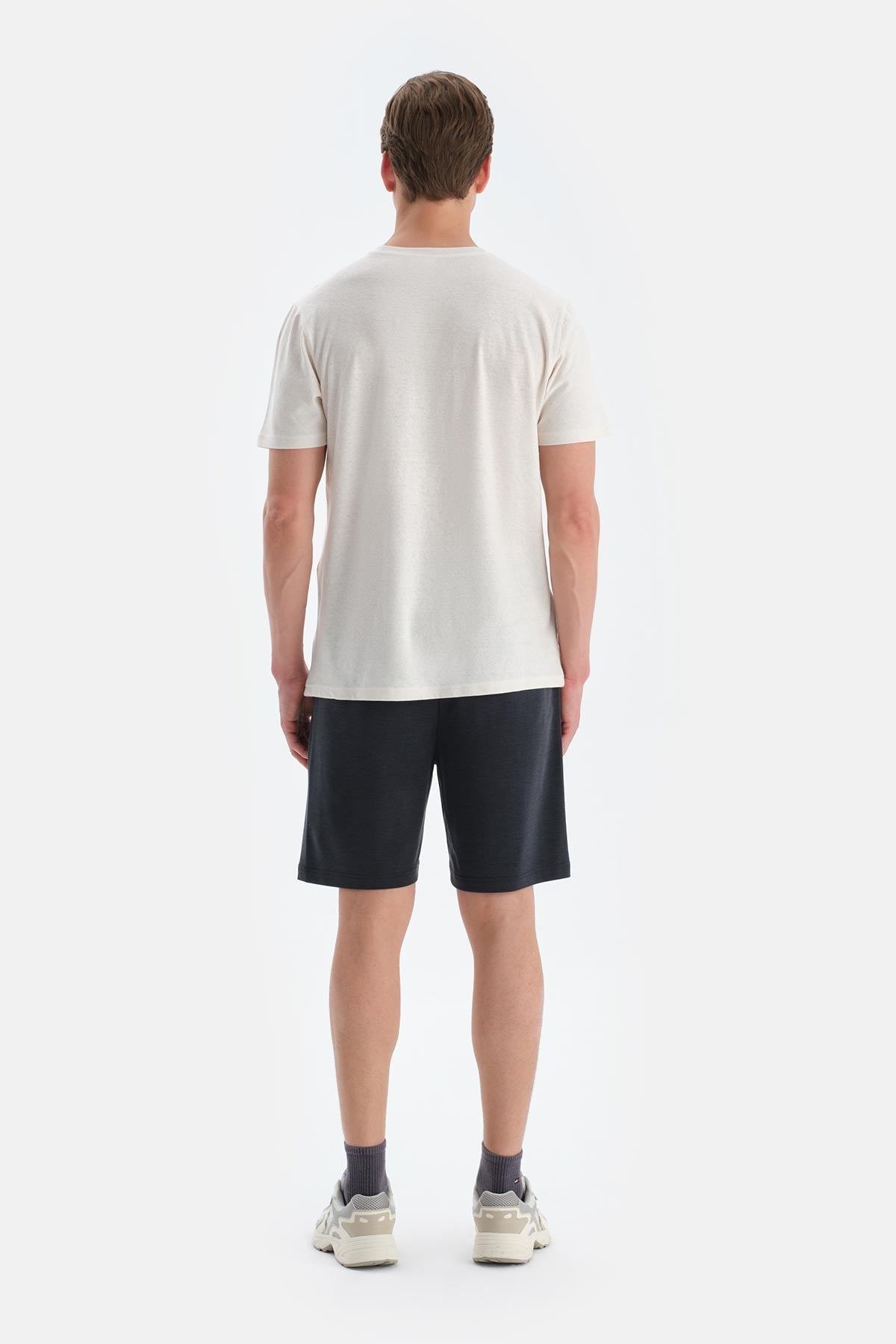 Ekru Bisiklet Yaka Kısa Kollu Örme Keten Tişört