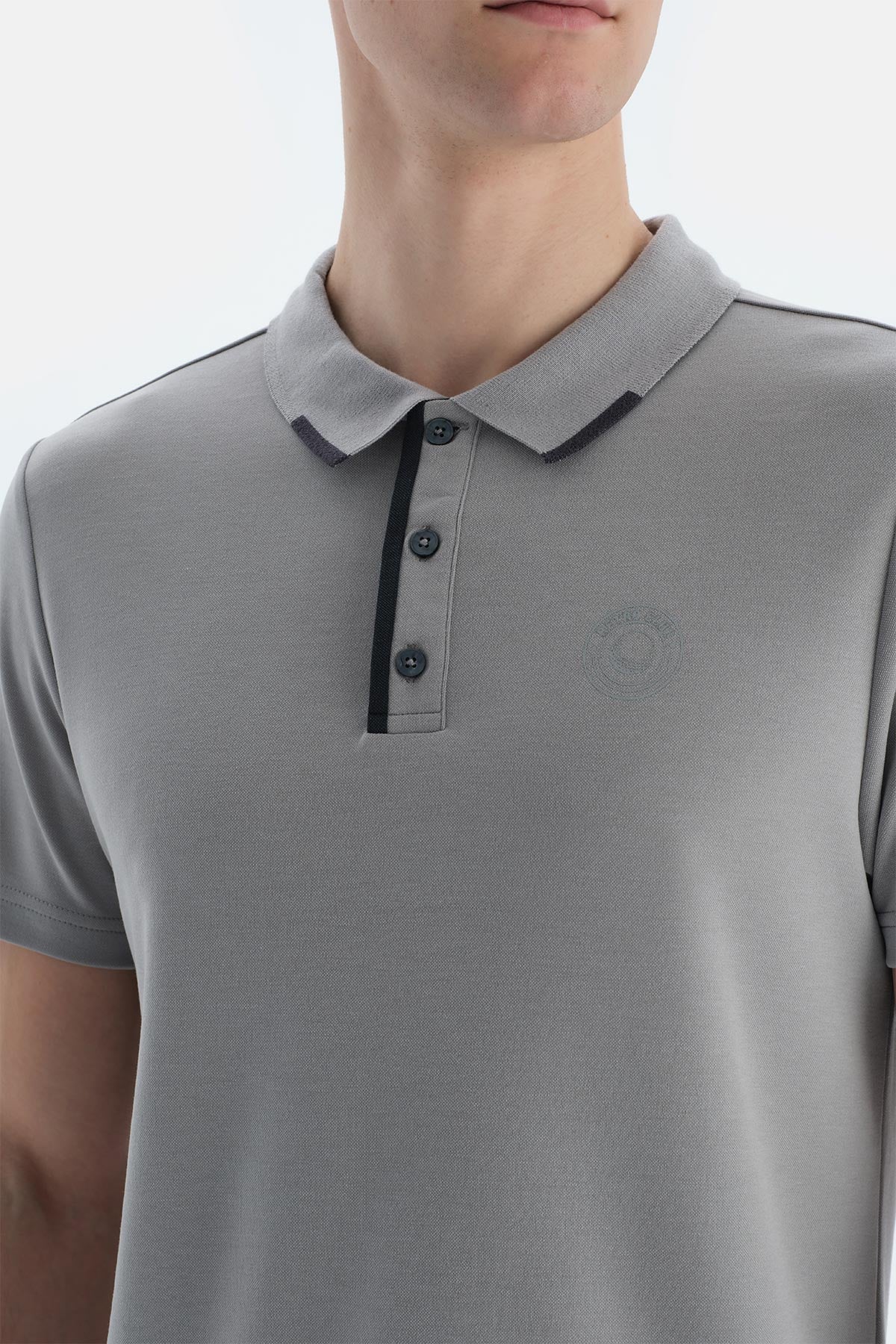 Gri Erkek Modal Karışımlı Düğmeli Tişört