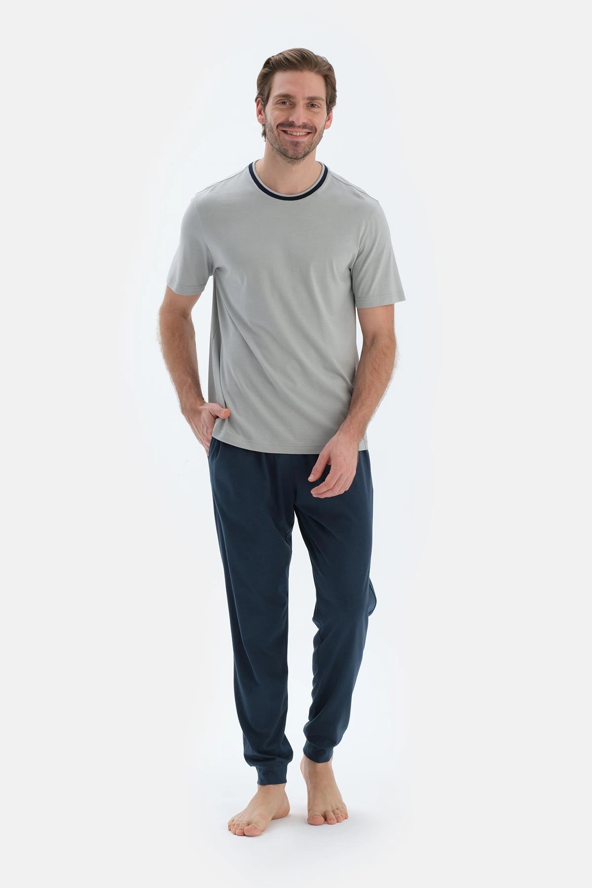 Gri Bisiklet Yaka Kısa Kollu Tişört Jogger Paça Pantolon Basıc Pijama