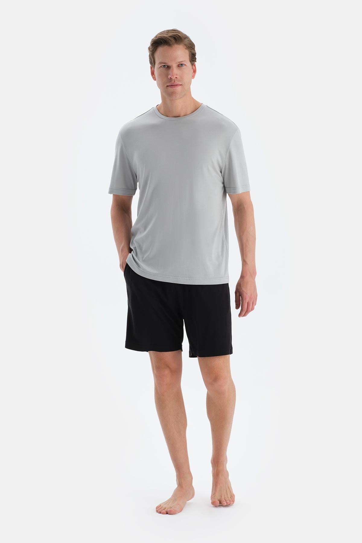 Buz Mavisi Kısa Kollu Tişört Şort Pijama Takımı