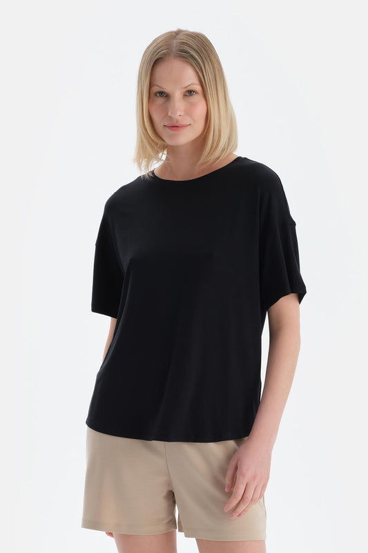 Siyah Bisiklet Yaka Kısa Kollu Modal Tişört