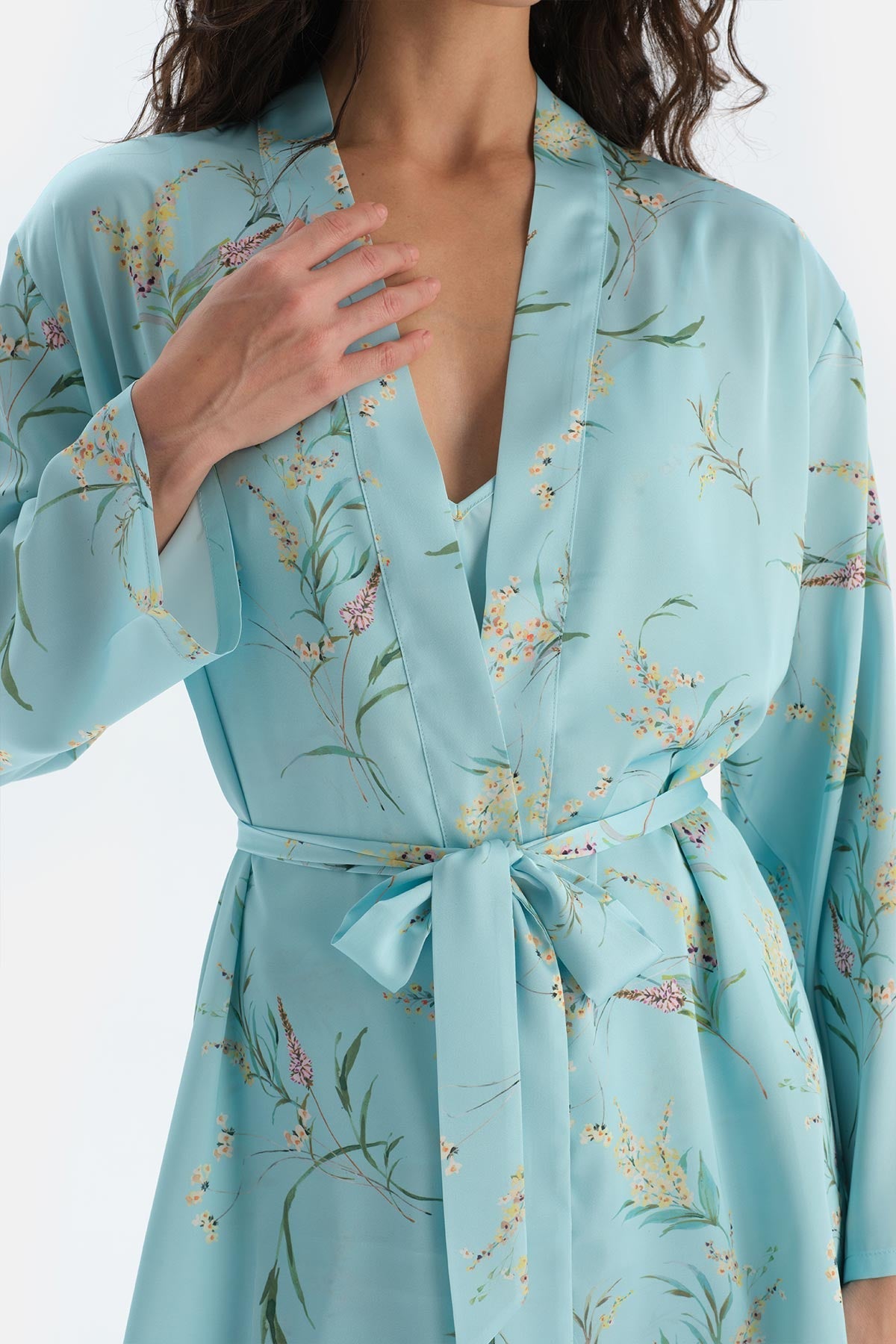 Mavi Baskılı Uzun Kollu Saten Sabahlık