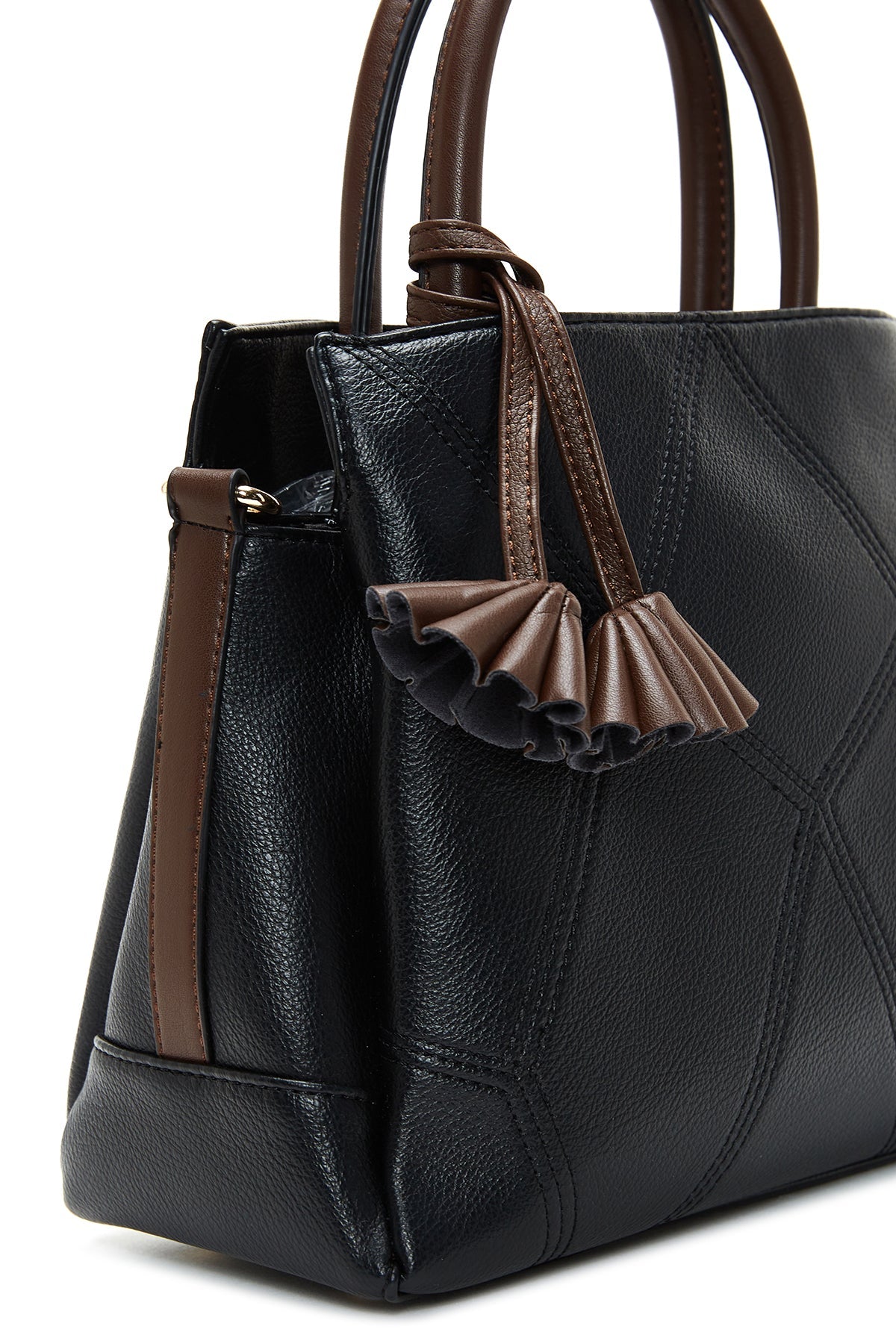 Kadın Siyah Uzun Askılı Aksesuar Detaylı Kol Çantası
