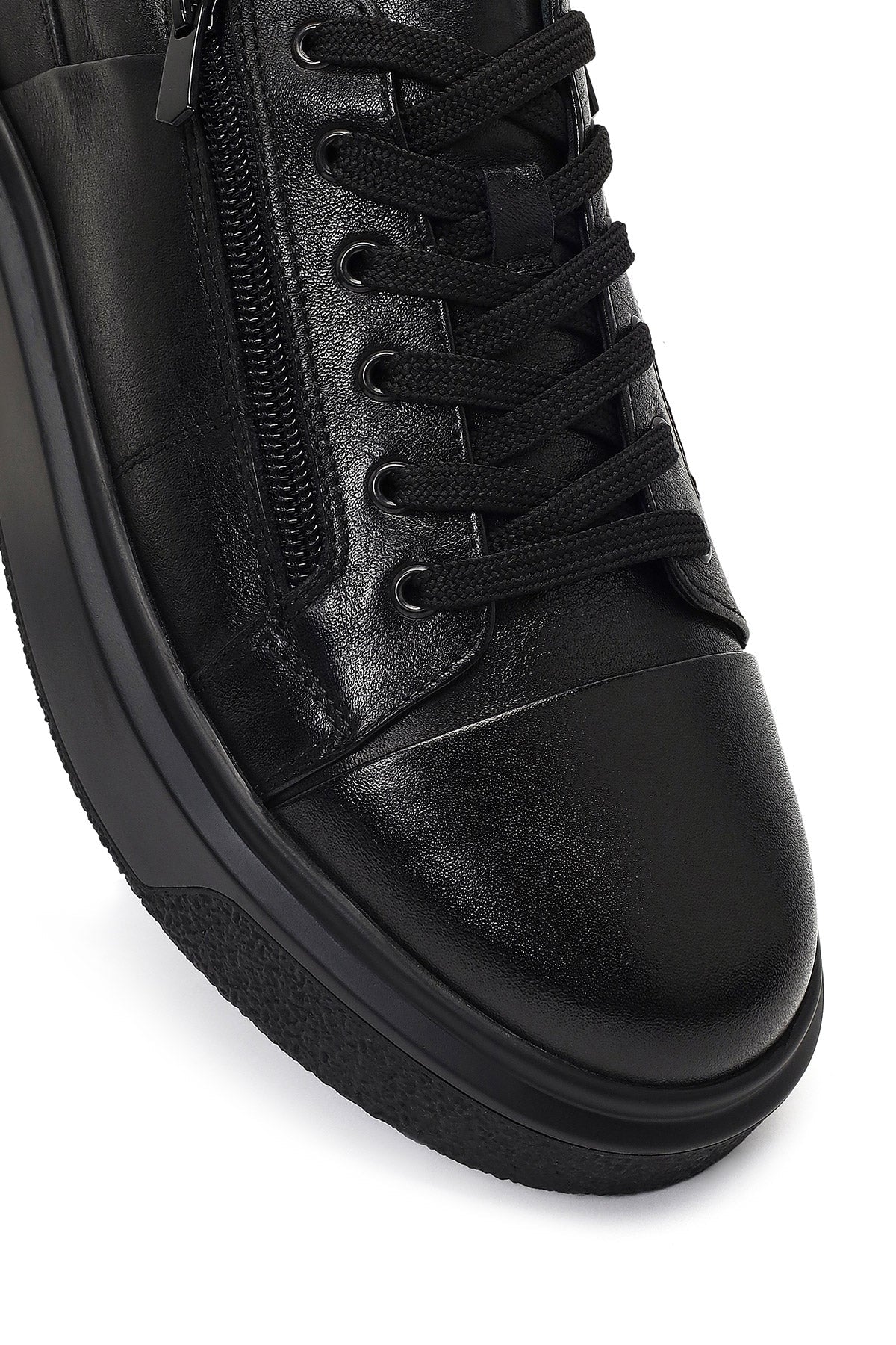 Erkek Siyah Bağcıklı Kalın Tabanlı Deri Sneaker
