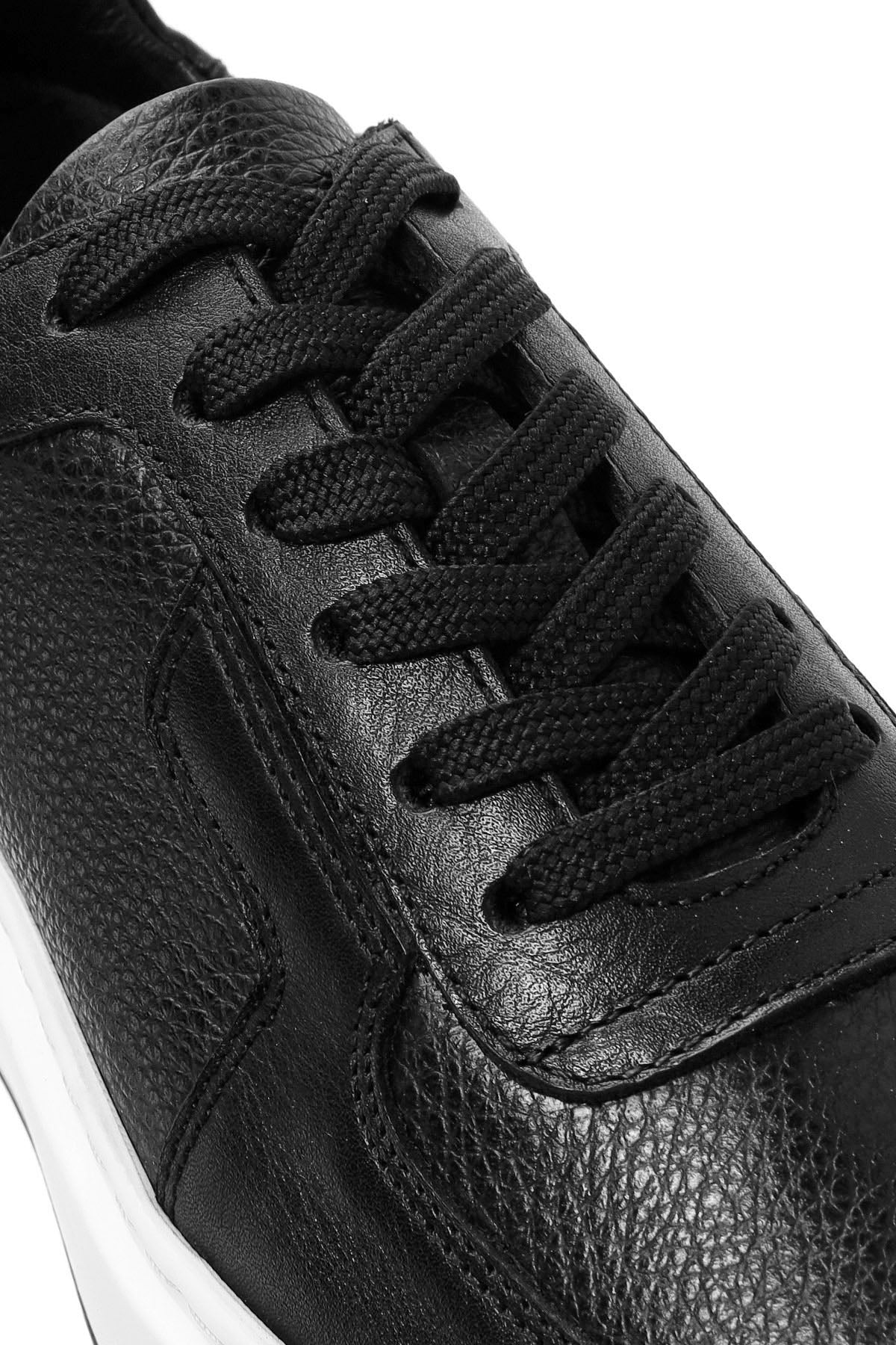 Erkek Siyah Bağcıklı Kalın Tabanlı Deri Sneaker