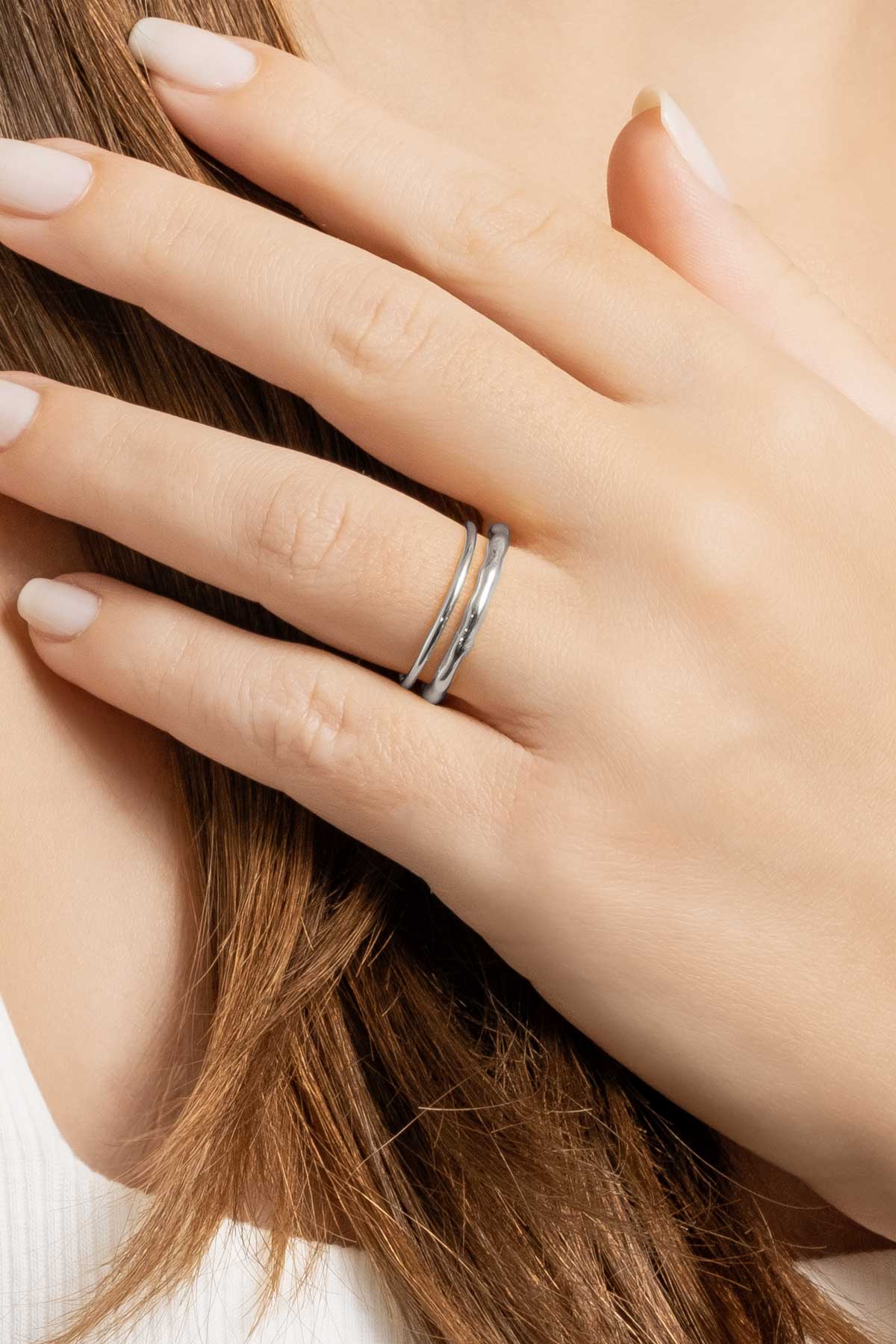 Minimal 18 Ayar Beyaz Altın Kaplama Gümüş Ayarlanabilir Yüzük 5075429999