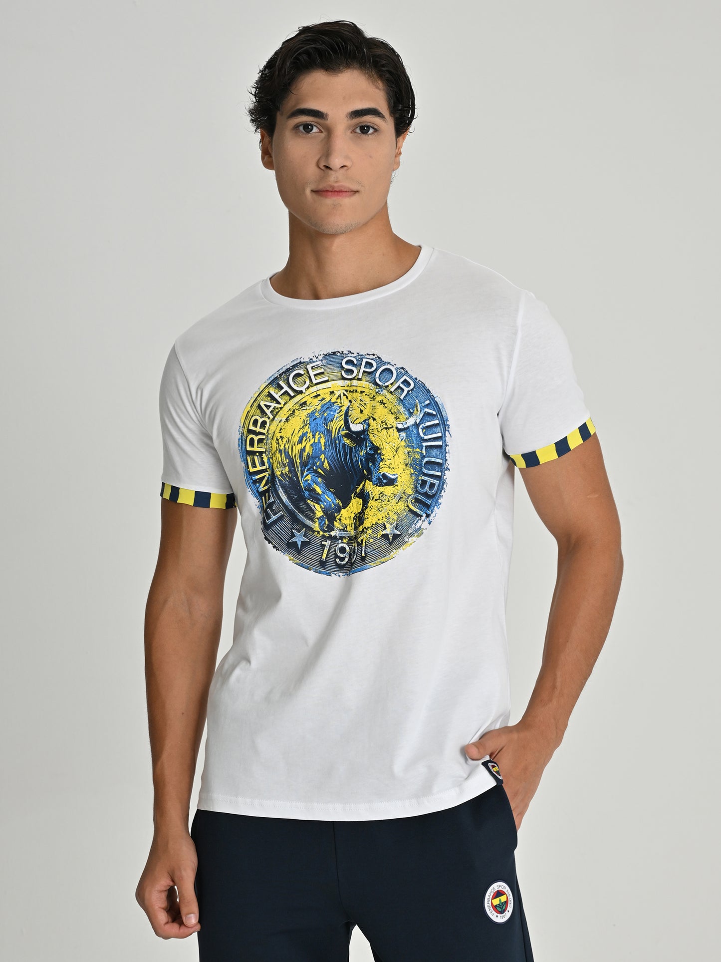 Fenerbahçe Beyaz Tribün Boğalı Logo Erkek Tshirt