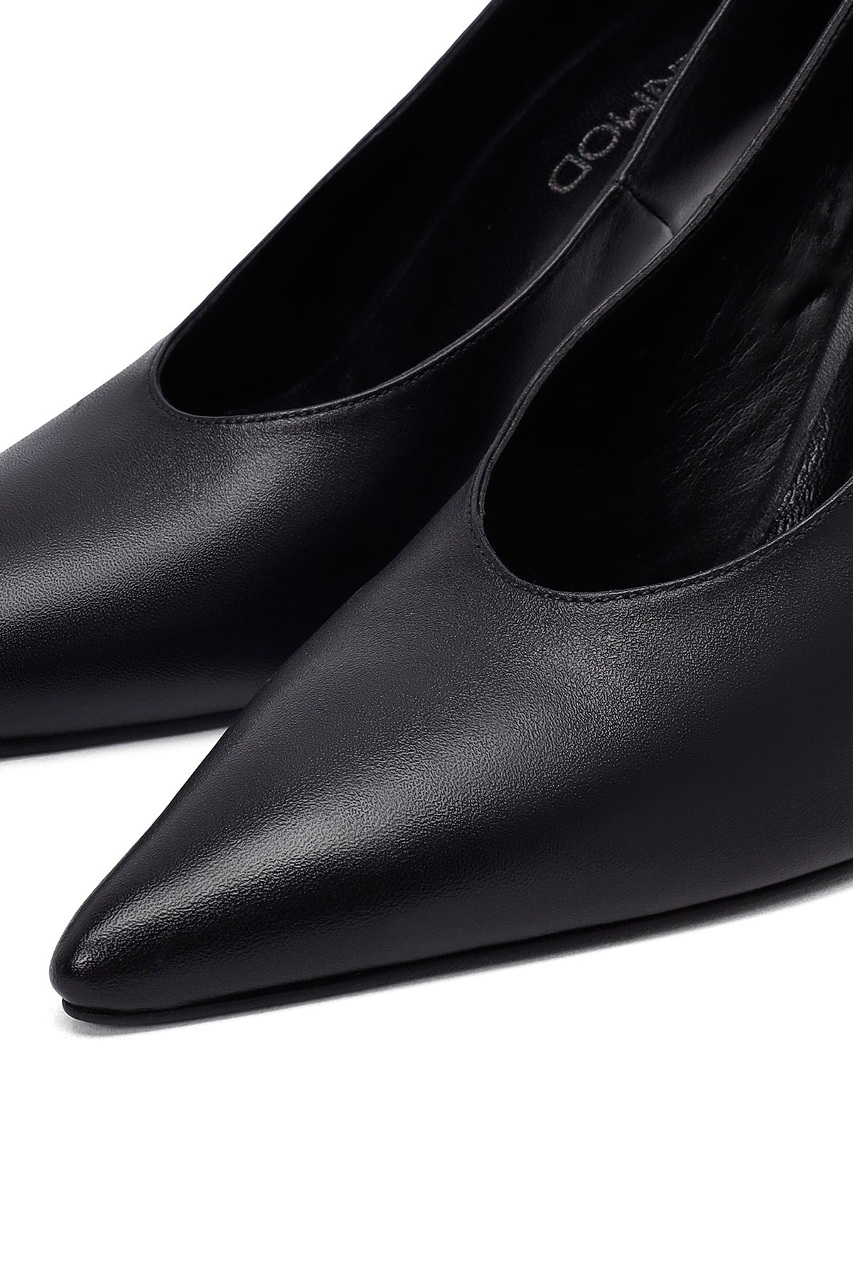 Kadın Siyah Ince Topuklu Deri Stiletto