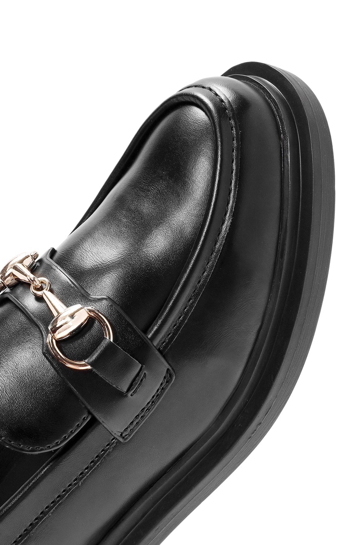 Kadın Siyah Tokalı Maskülen Loafer