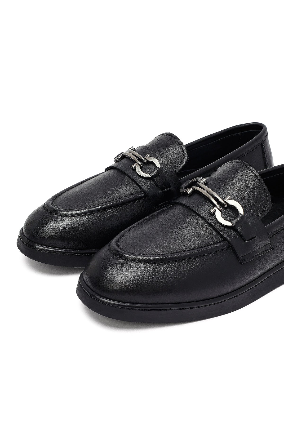 Kadın Siyah Tokalı Deri Loafer
