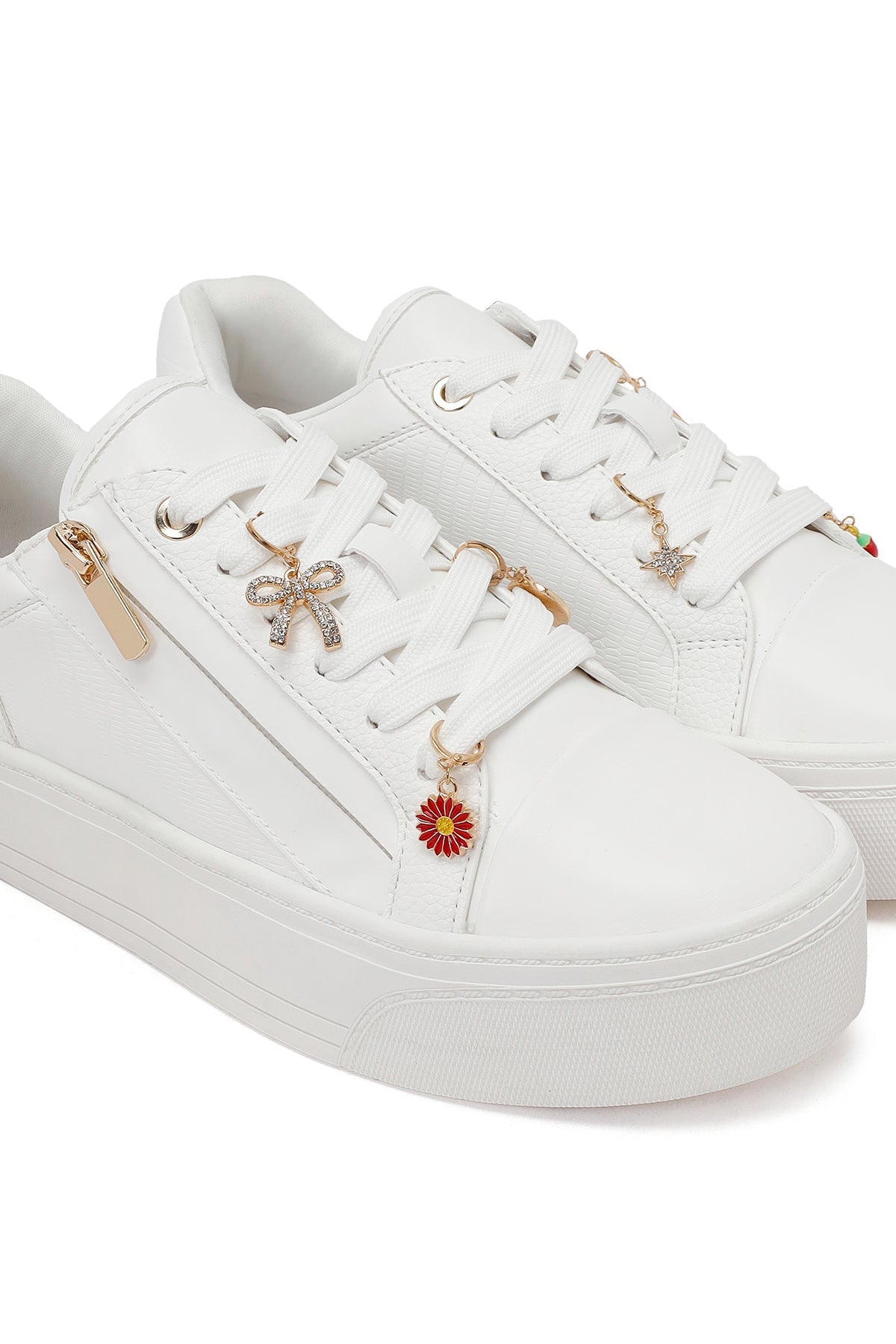 Kadın Beyaz Bağcıklı Kalın Tabanlı Sneaker