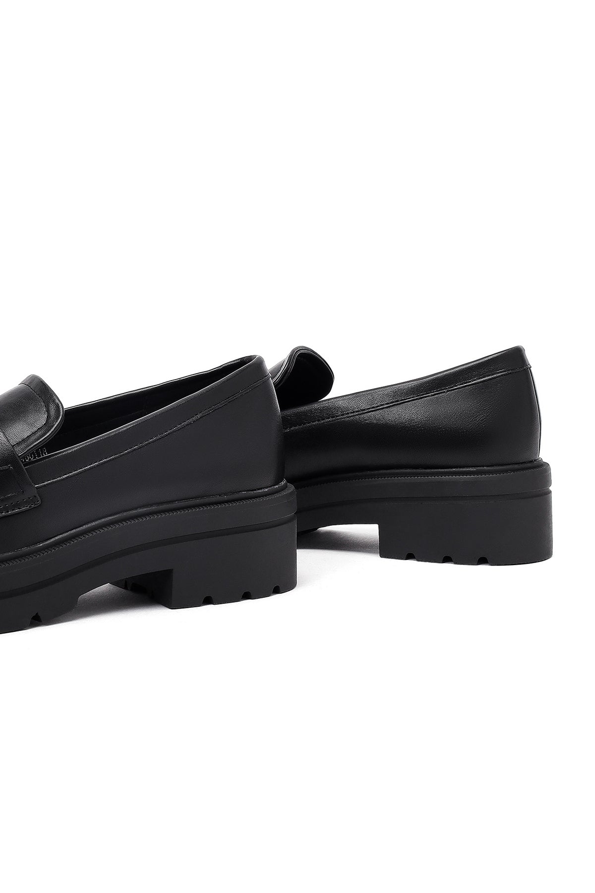 Kadın Siyah Kalın Tabanlı Maskülen Loafer