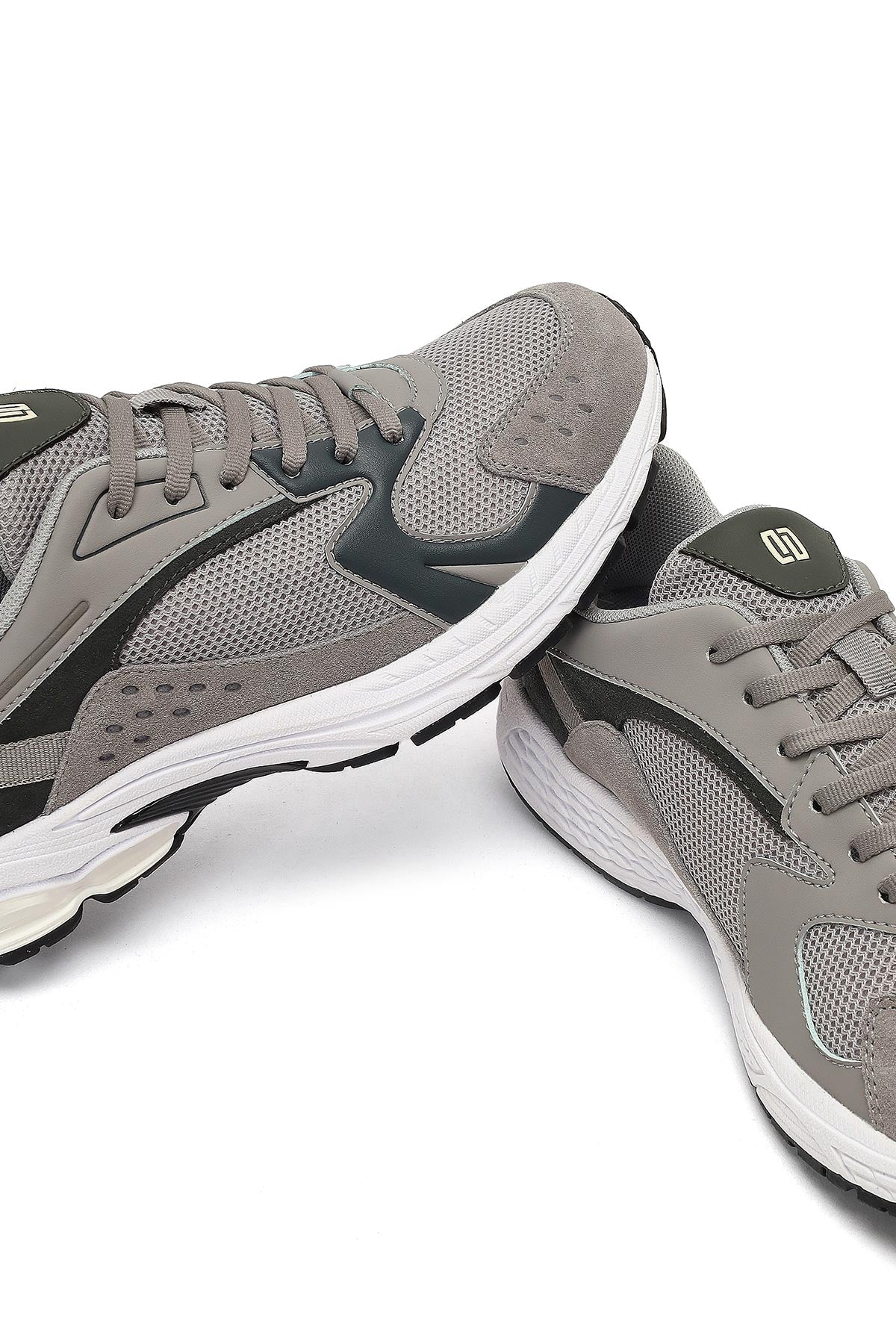 Derimod Studio Erkek Gri Bağcıklı Kalın Tabanlı Sneaker