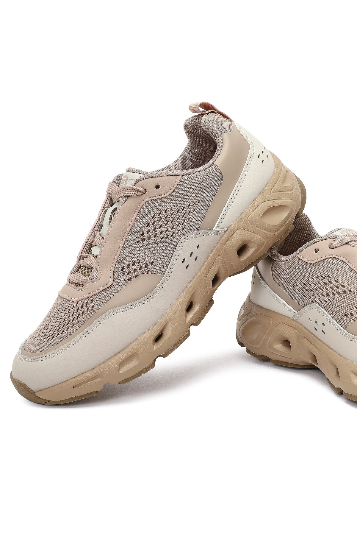 Derimod Studio Kadın Bej Bağcıklı Kalın Tabanlı Sneaker