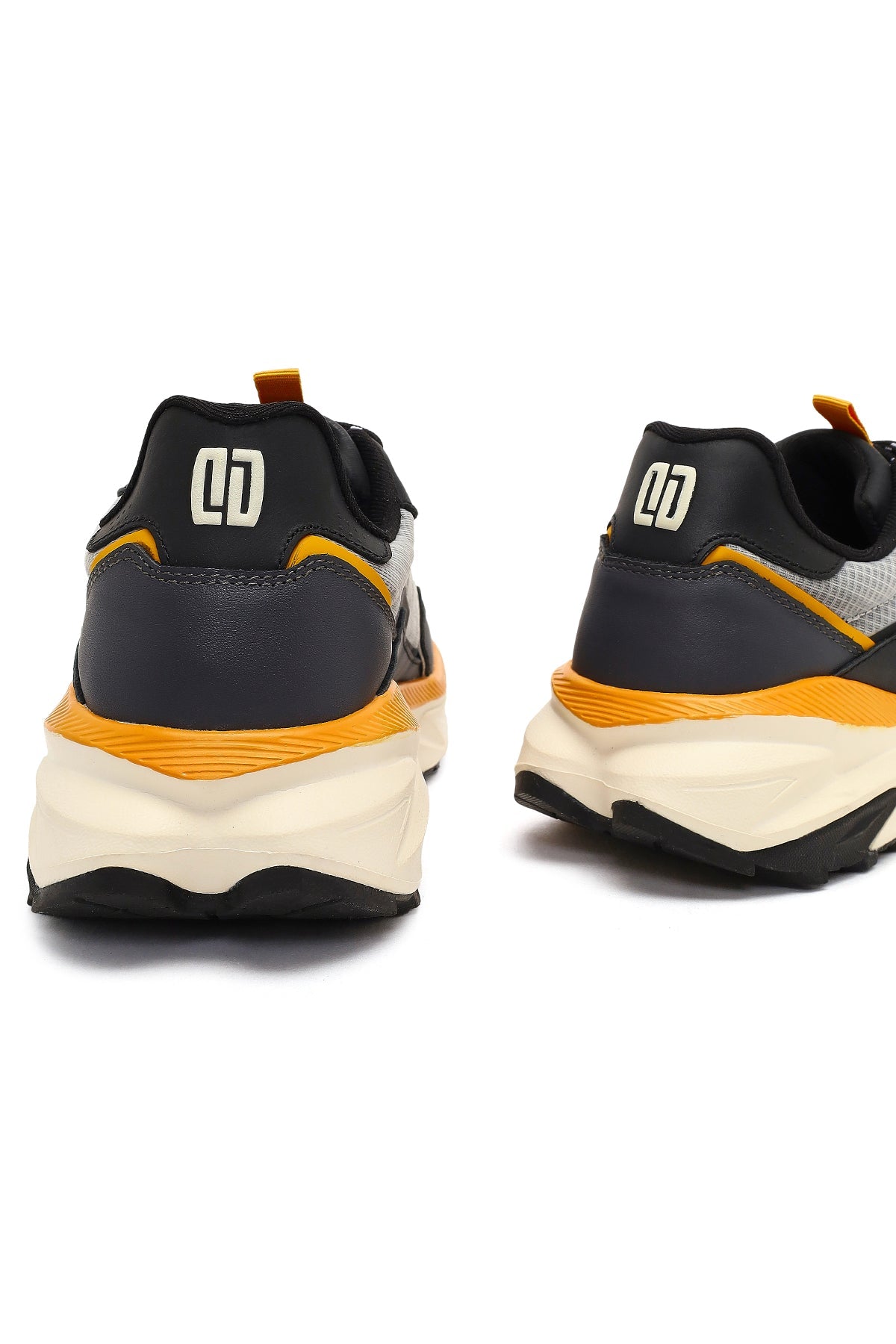 Derimod Studio Erkek Siyah Bağcıklı Kalın Tabanlı Sneaker