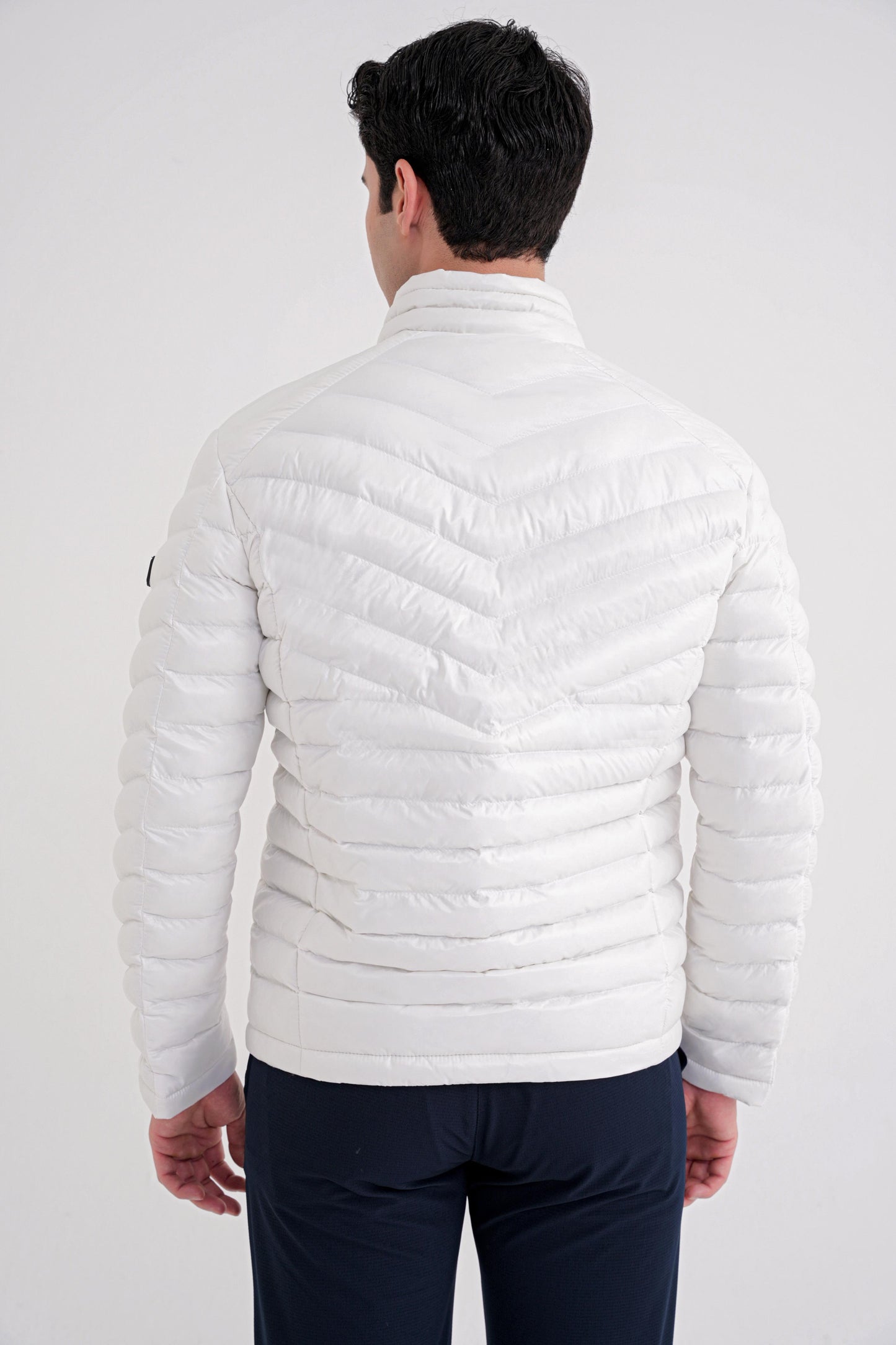 Slim Fit Hakim Yaka Yan Cepli Kaz Tüyü Beyaz Şişme Mont Mt 176