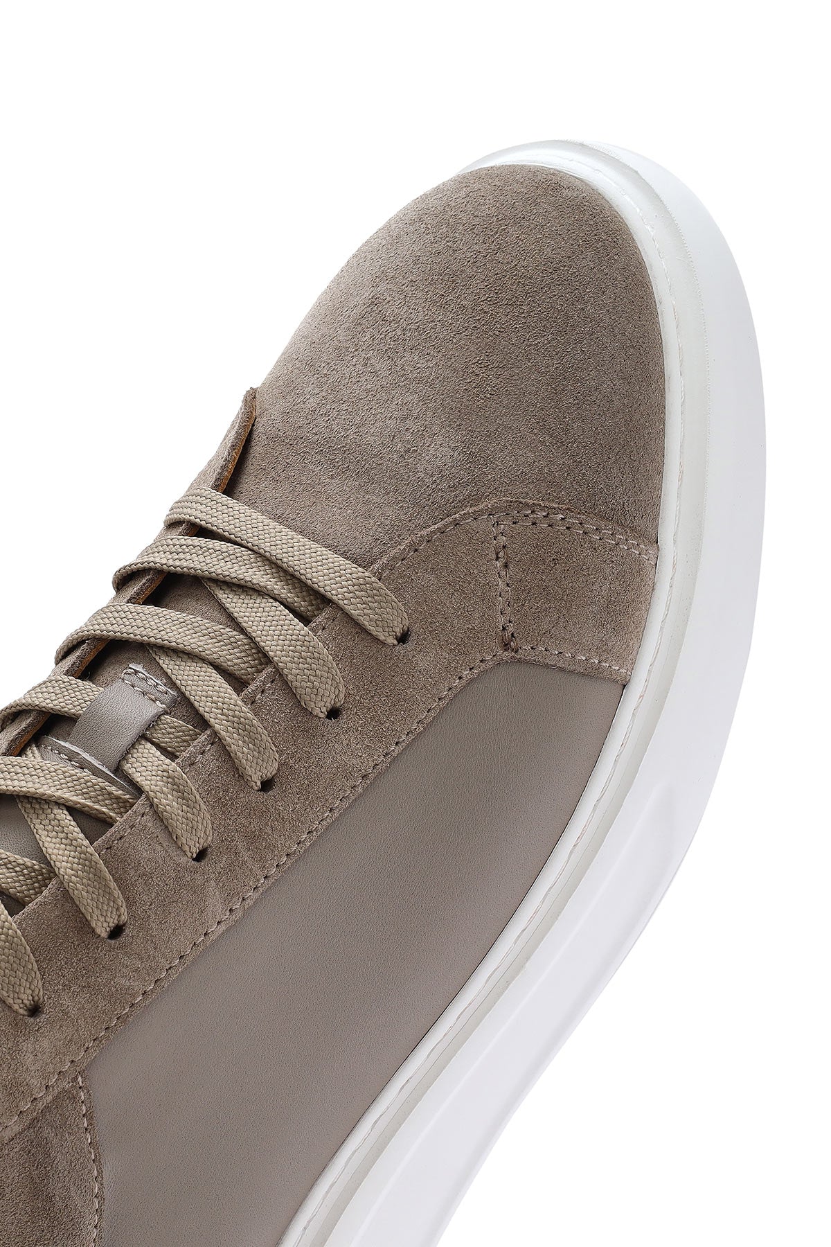 Erkek Bej Bağcıklı Kalın Tabanlı Deri Sneaker