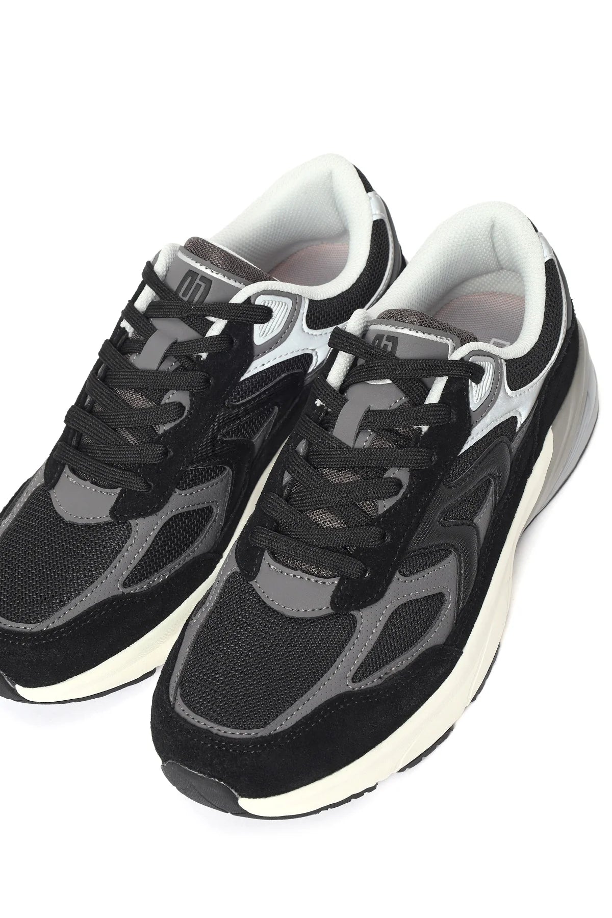 Erkek Siyah Kalın Tabanlı Bağcıklı Deri Sneaker