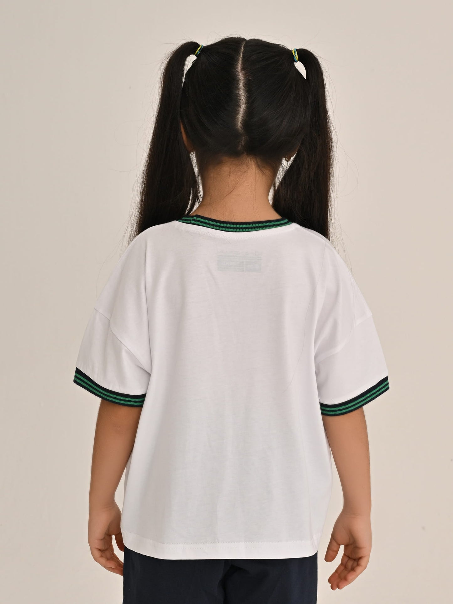 Fenerbahçe Beyaz Trend Yeşil Palamutlu Çocuk Oversize Crop Tshirt