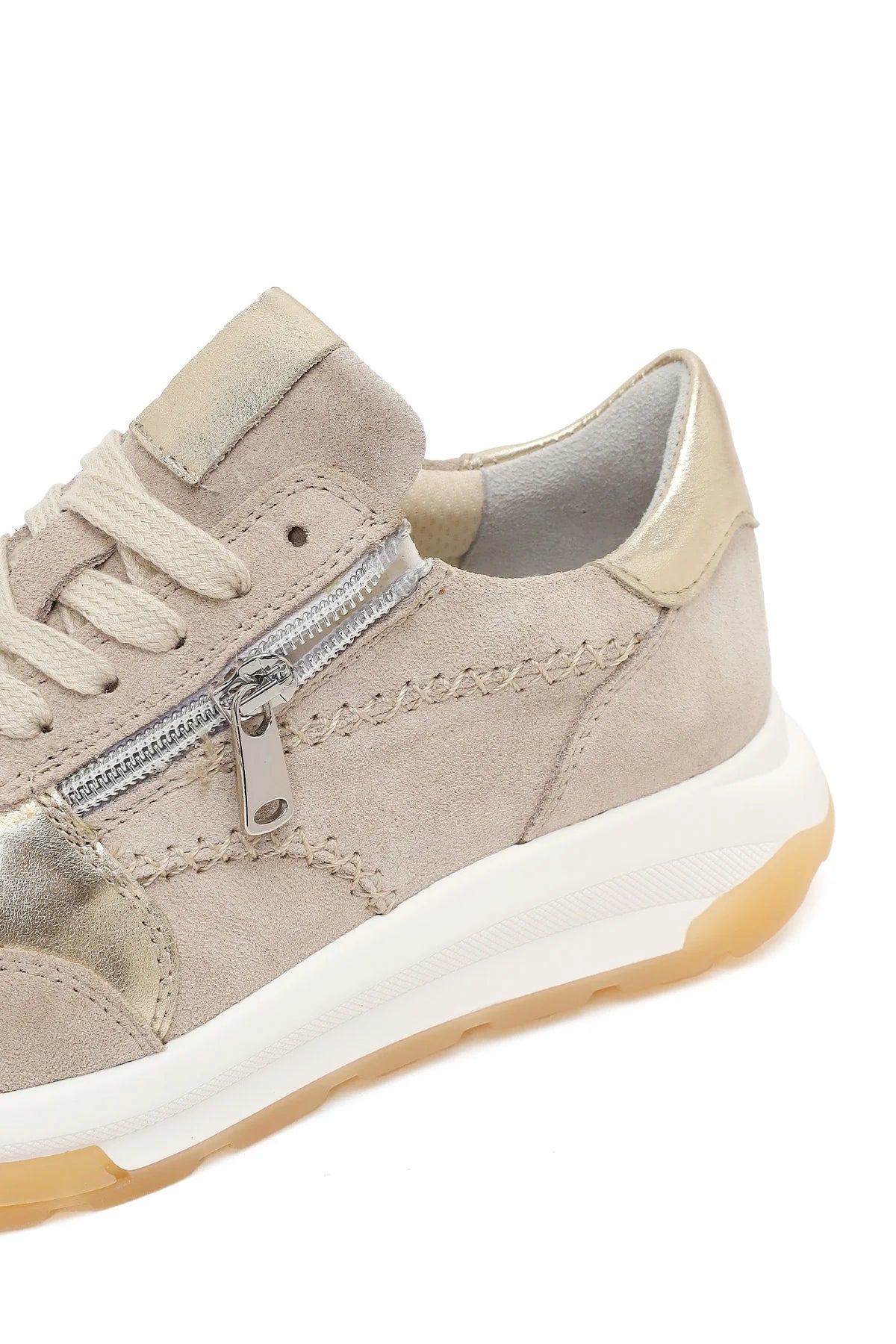 Kadın Bej Bağcıklı Kalın Tabanlı Süet Deri Sneaker
