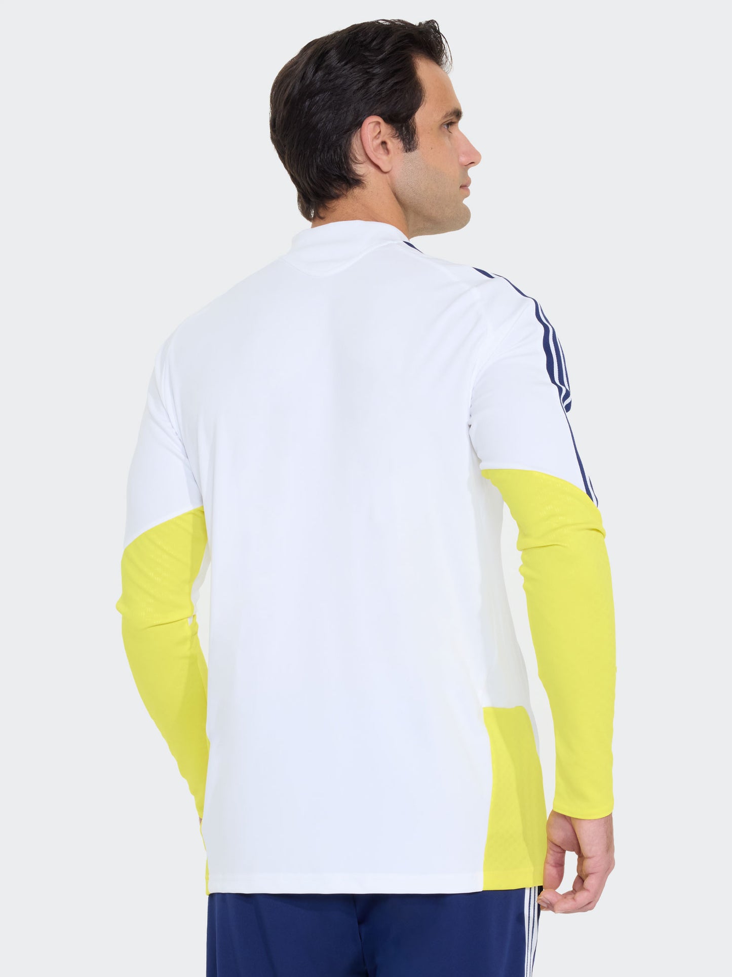 Fenerbahçe 2026/27 A Takım Beyaz Yarım Fermuarlı Sweatshirt