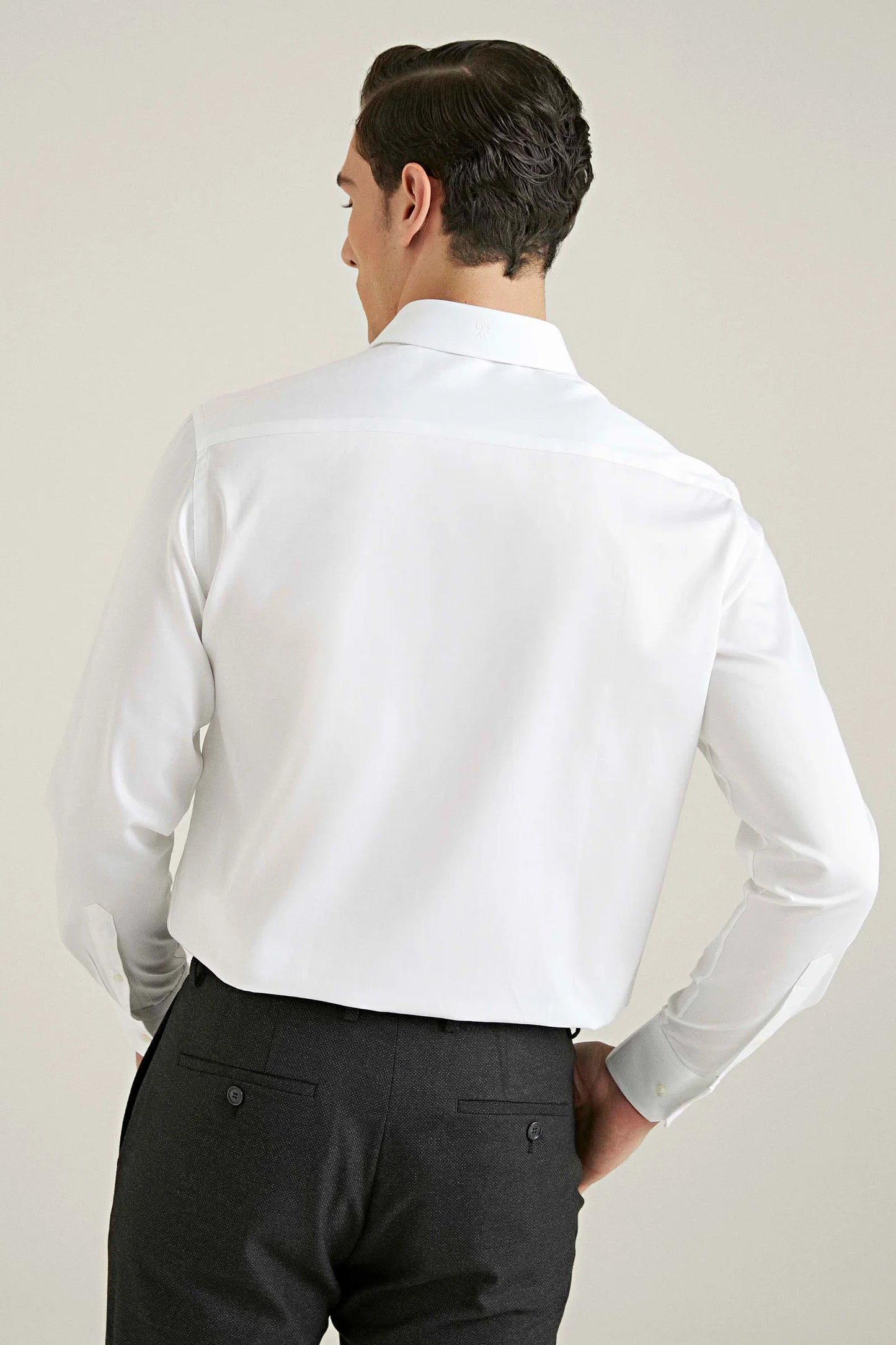 Damat Regular Fit Beyaz Düz Nano Care Gömlek