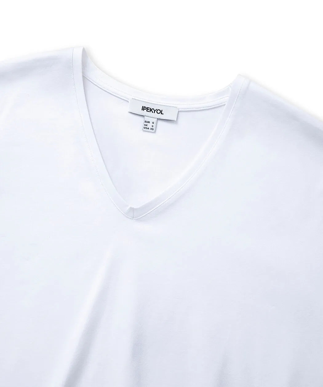 Beyaz V Yaka Basic Tişört Iw6260070138002 | Ipekyol