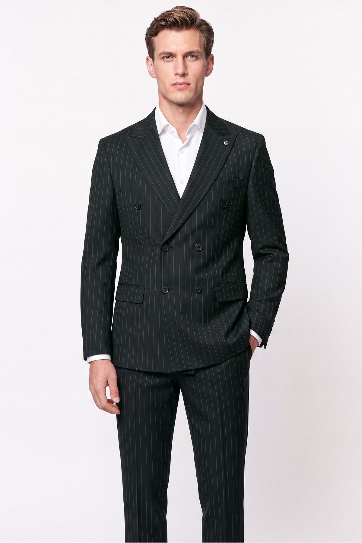 Slim Fit %96 Yünlü Çift Yırtmaç Çizgili Siyah Kruvaze Takım Elbise Tk 954