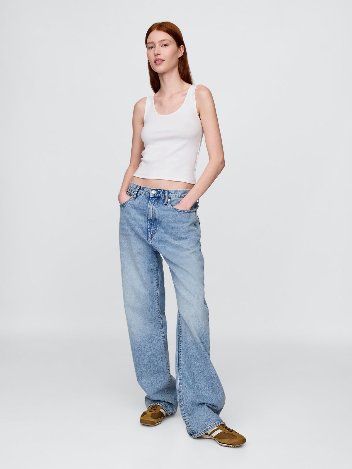Yeşil Modern Crop Atlet