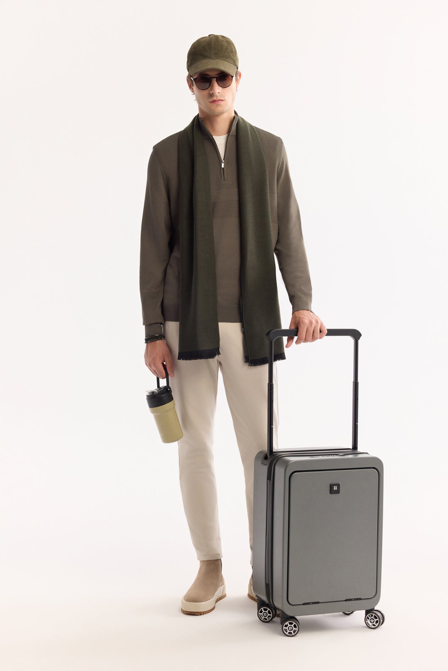 Haki Dik Yaka Fermuarlı Desenli Rayon Iplik Kazak