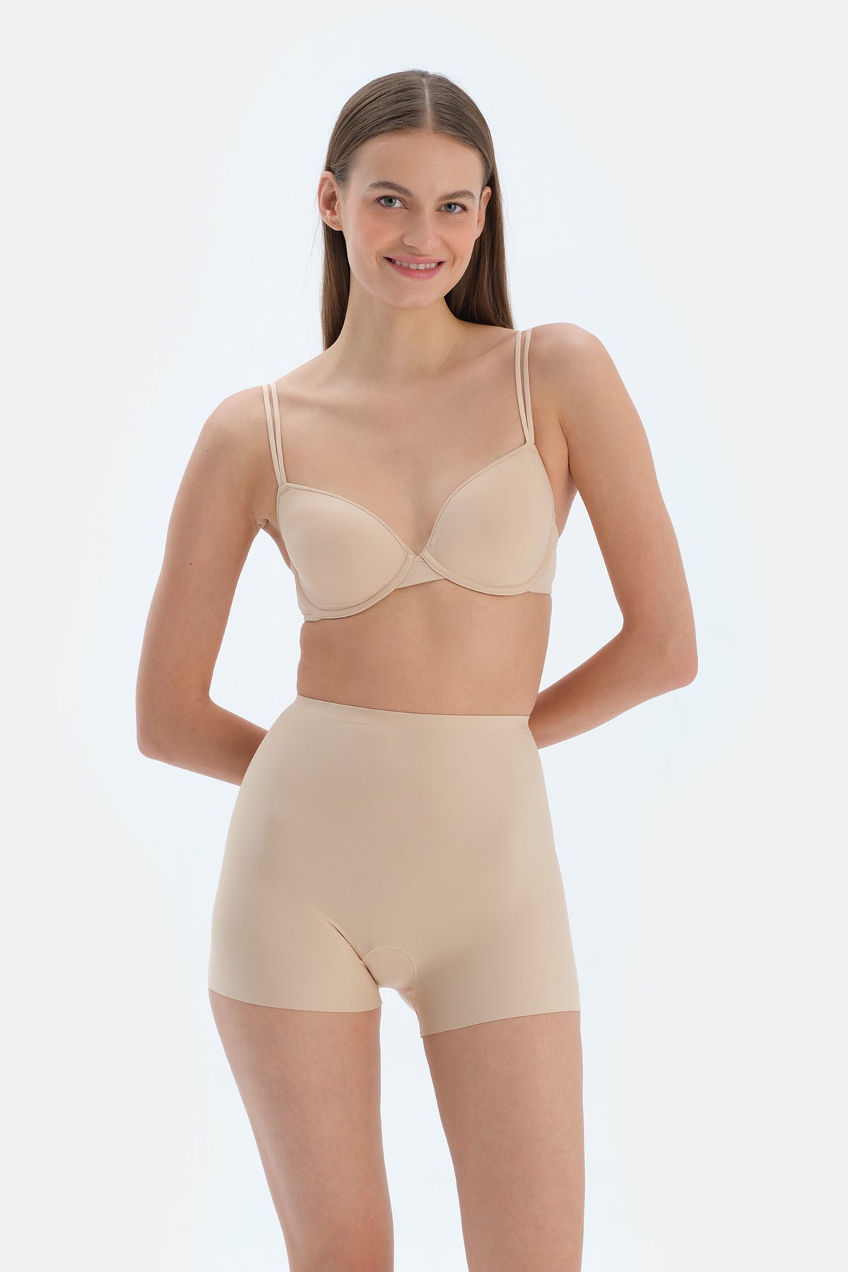 Ten 4047kc Lıght Şekillendirici Boyshort