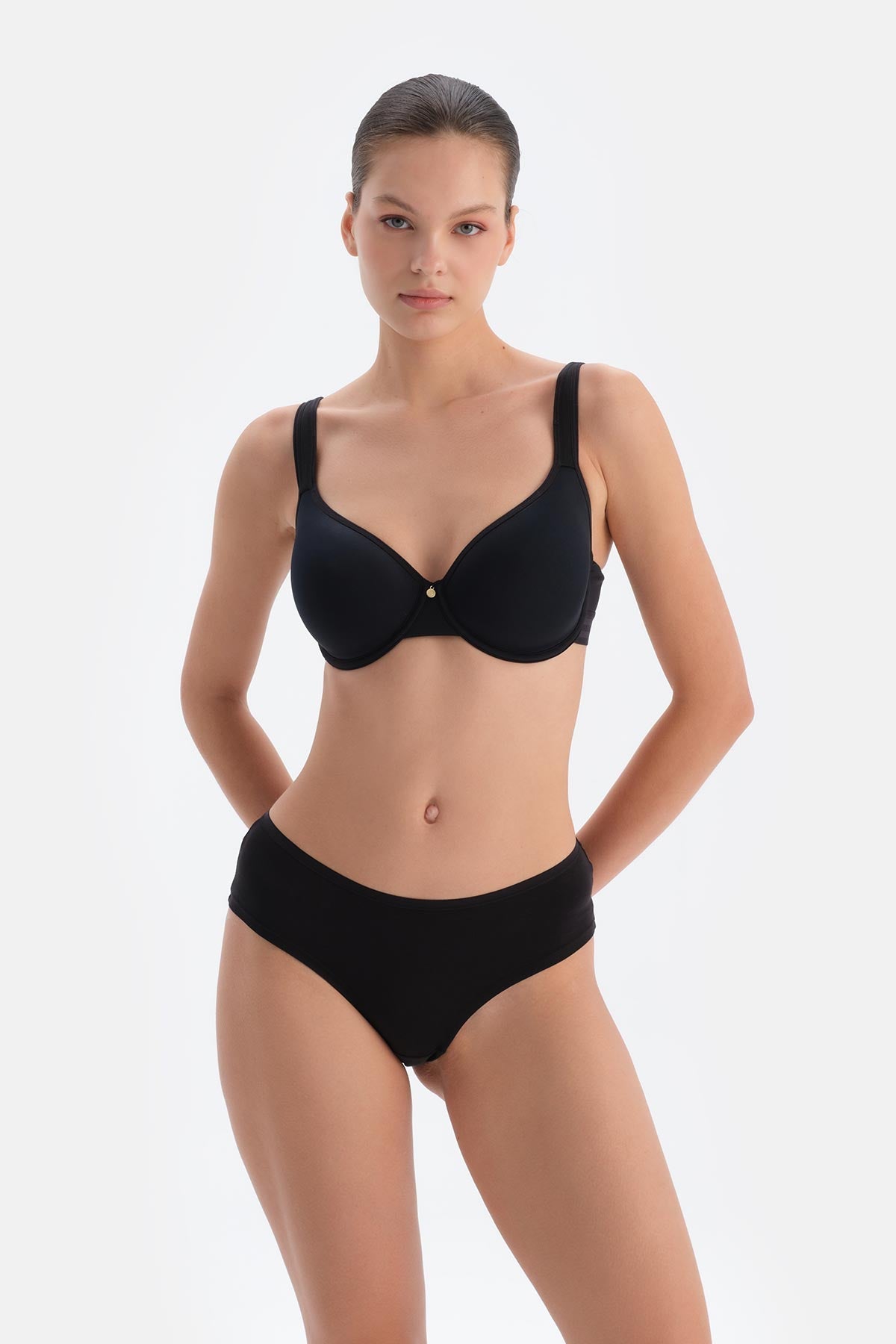 Siyah 1103kc Neptune Toparlayıcı Kaplı Aır Sütyen