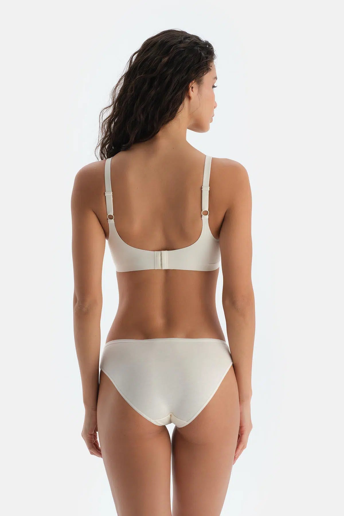 Ekru 1135kc Suzıe Balensiz Dikişsiz Sütyen