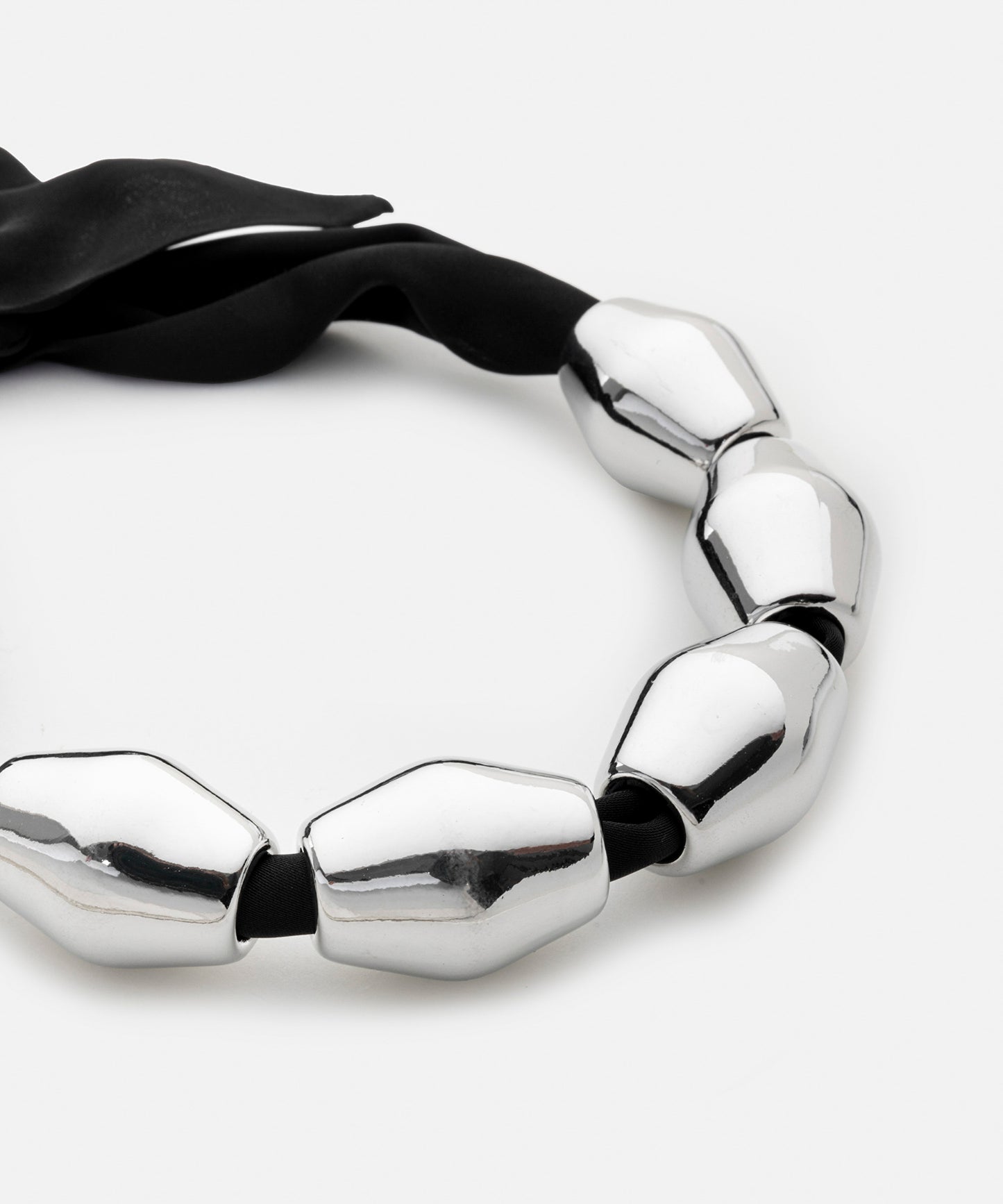 Metal Parçalı Kolye