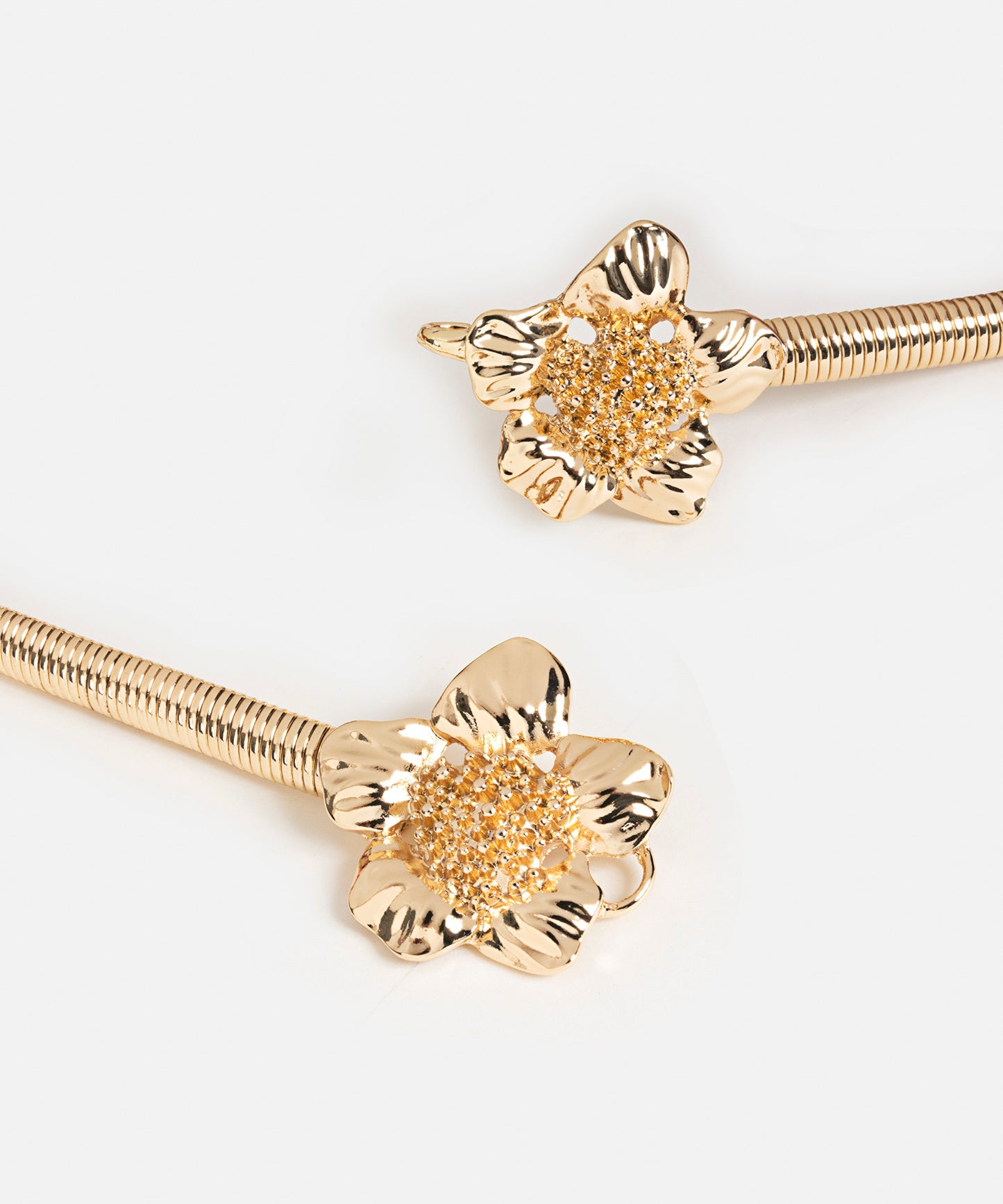 Çiçek Figürlü Metal Kemer