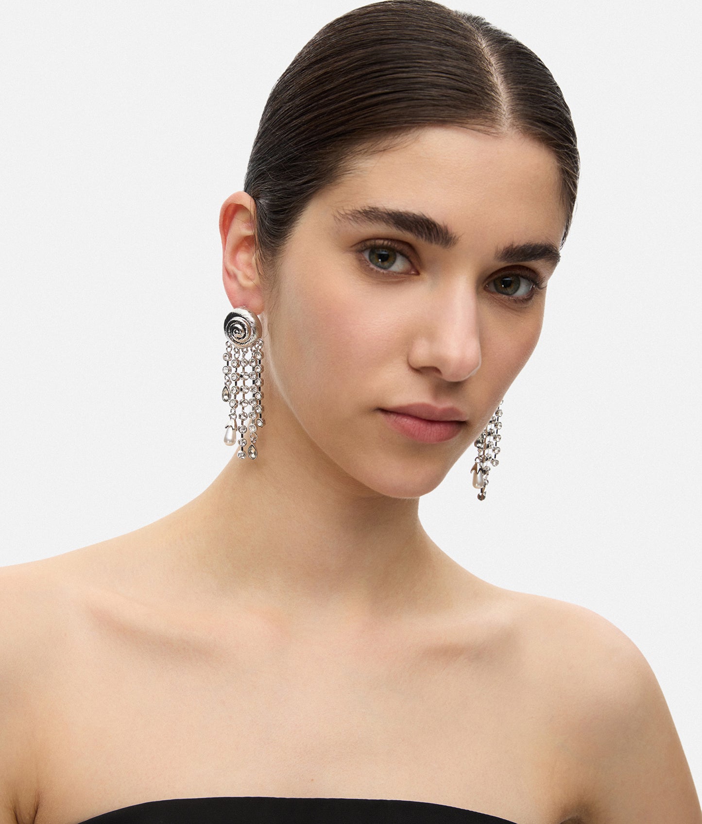 Strass Taşlı Sallantılı Küpe
