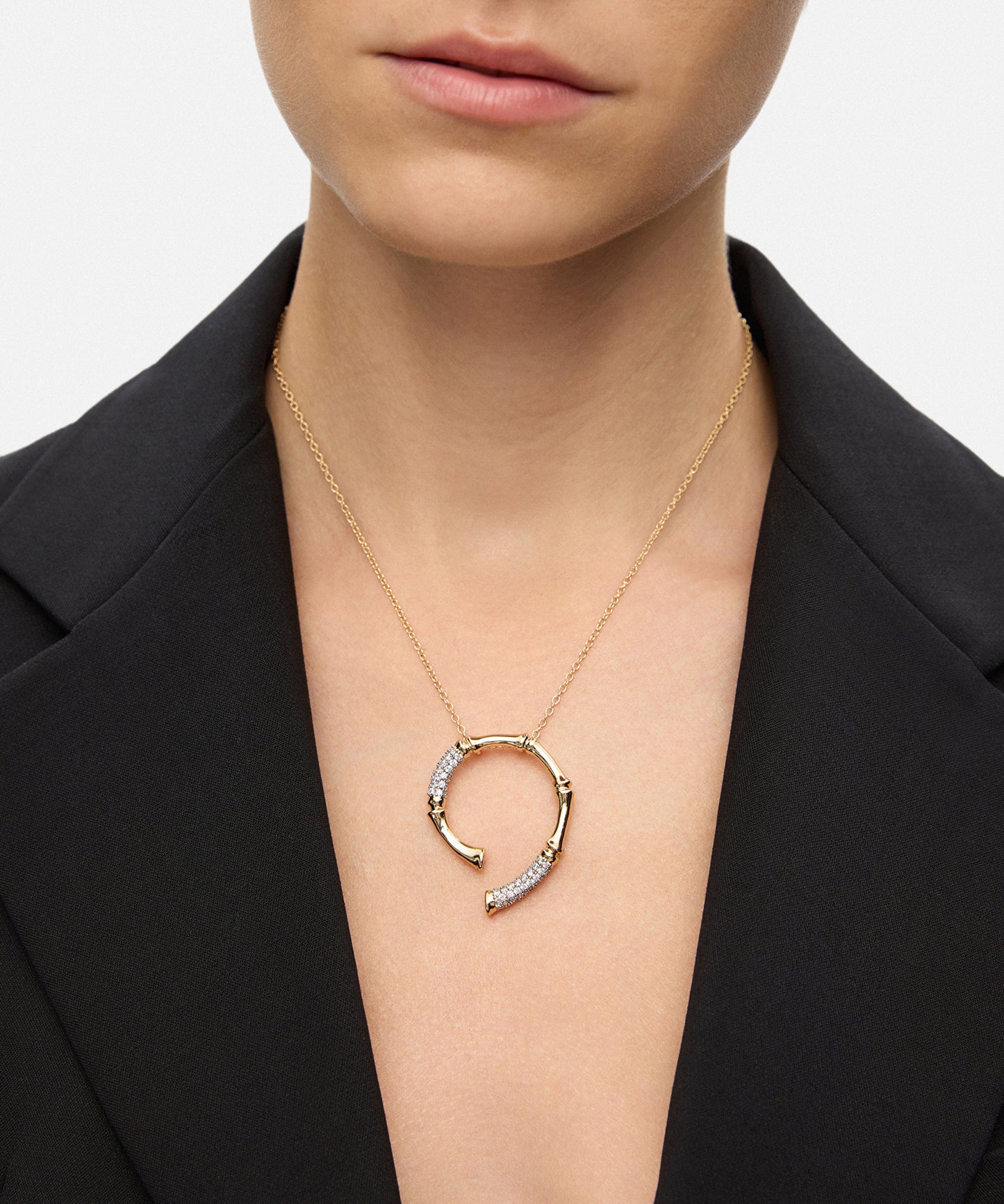 Kristal Taşlı Metal Kolye