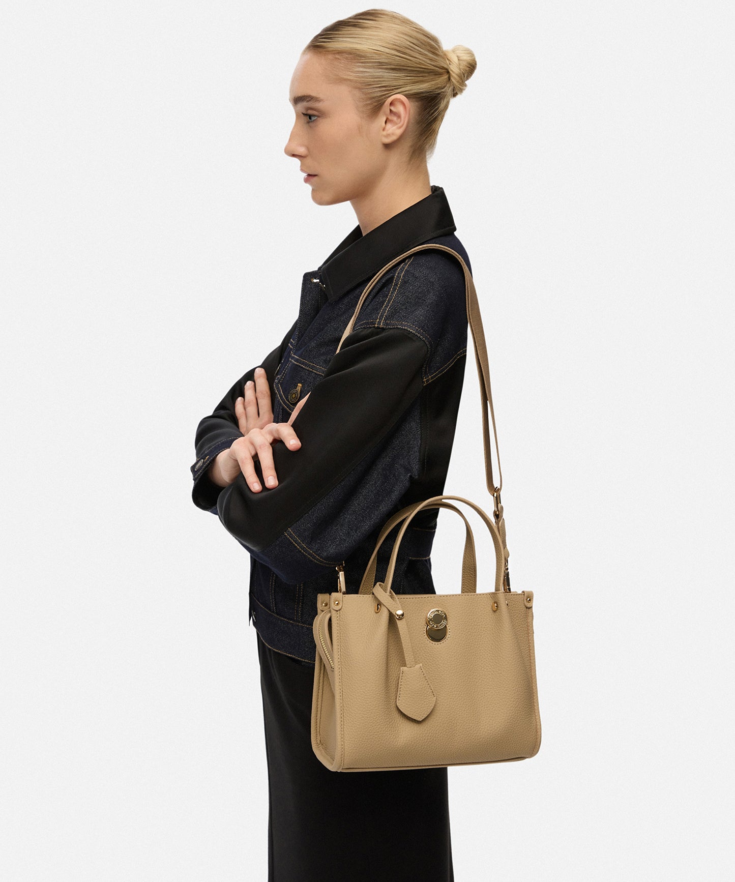 The Essential Tote Çanta