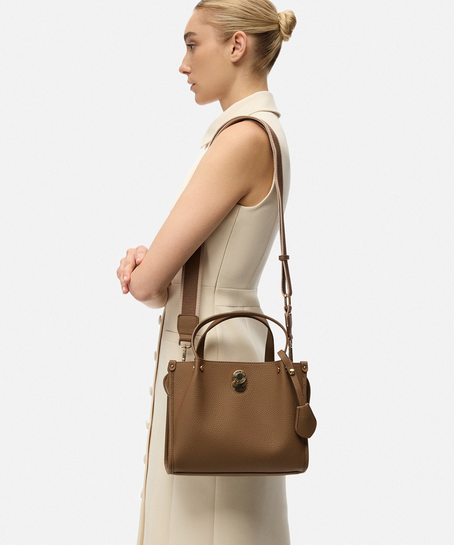 The Essential Tote Çanta