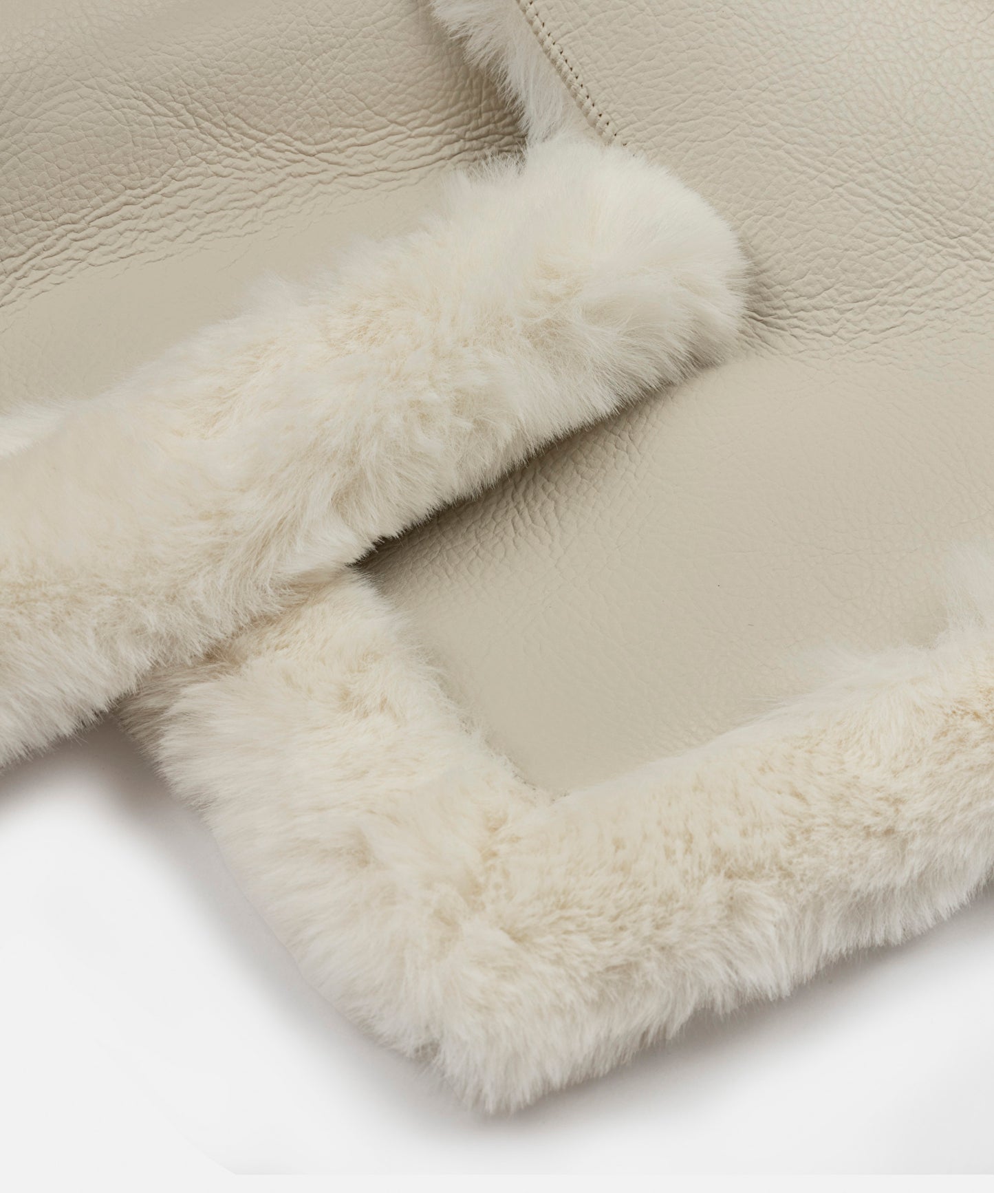 Kontrast Dokulu Suni Kürklü Atkı