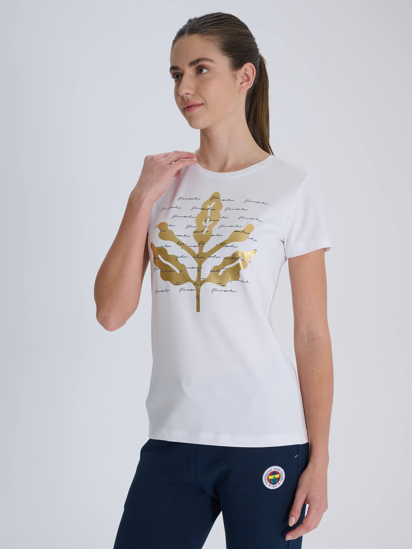 Fenerbahçe Beyaz Tribün Varak Baskılı Kadın Tshirt