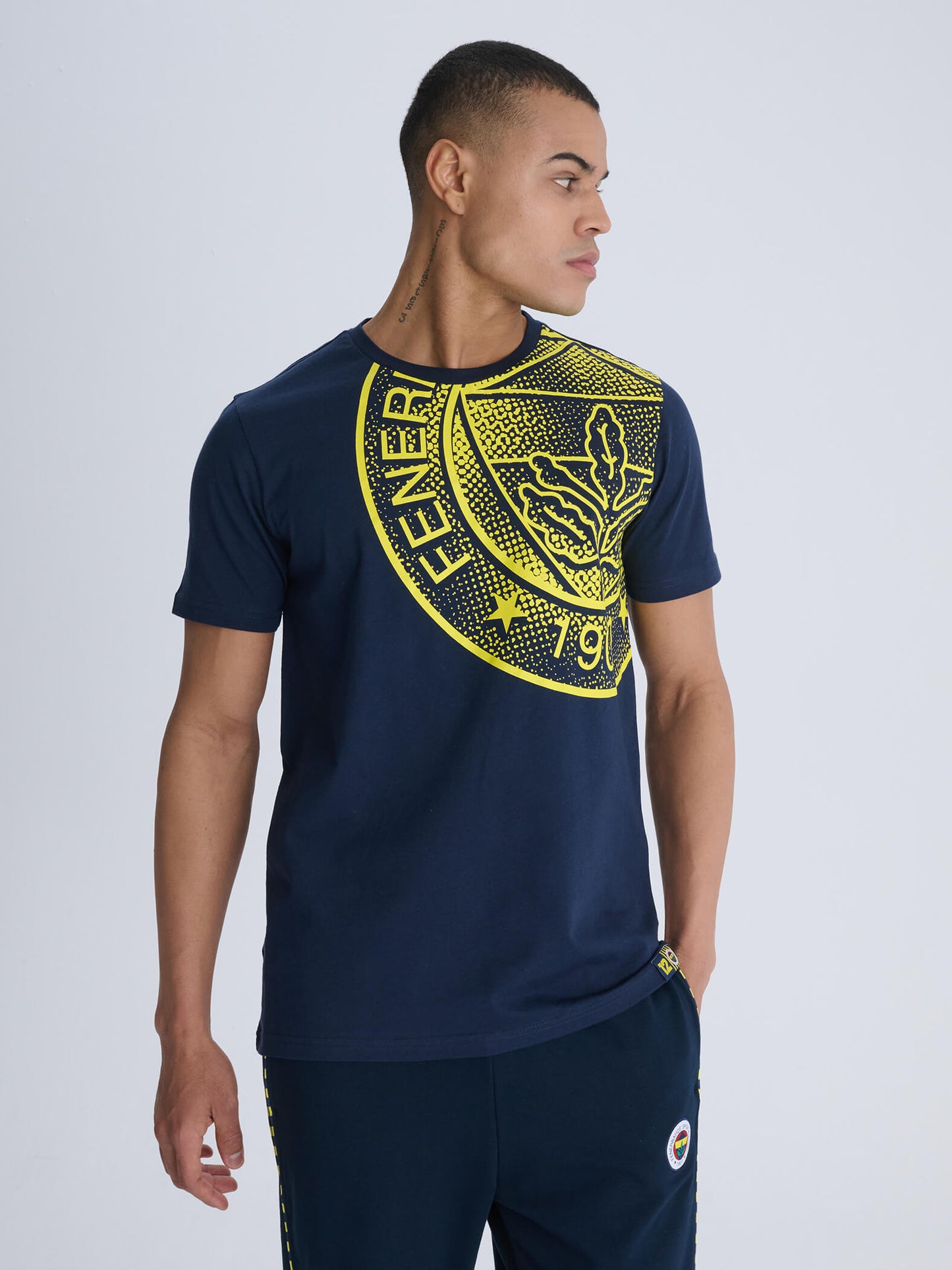 Fenerbahçe Lacivert Halftone Logolu Tribün Erkek Tshirt