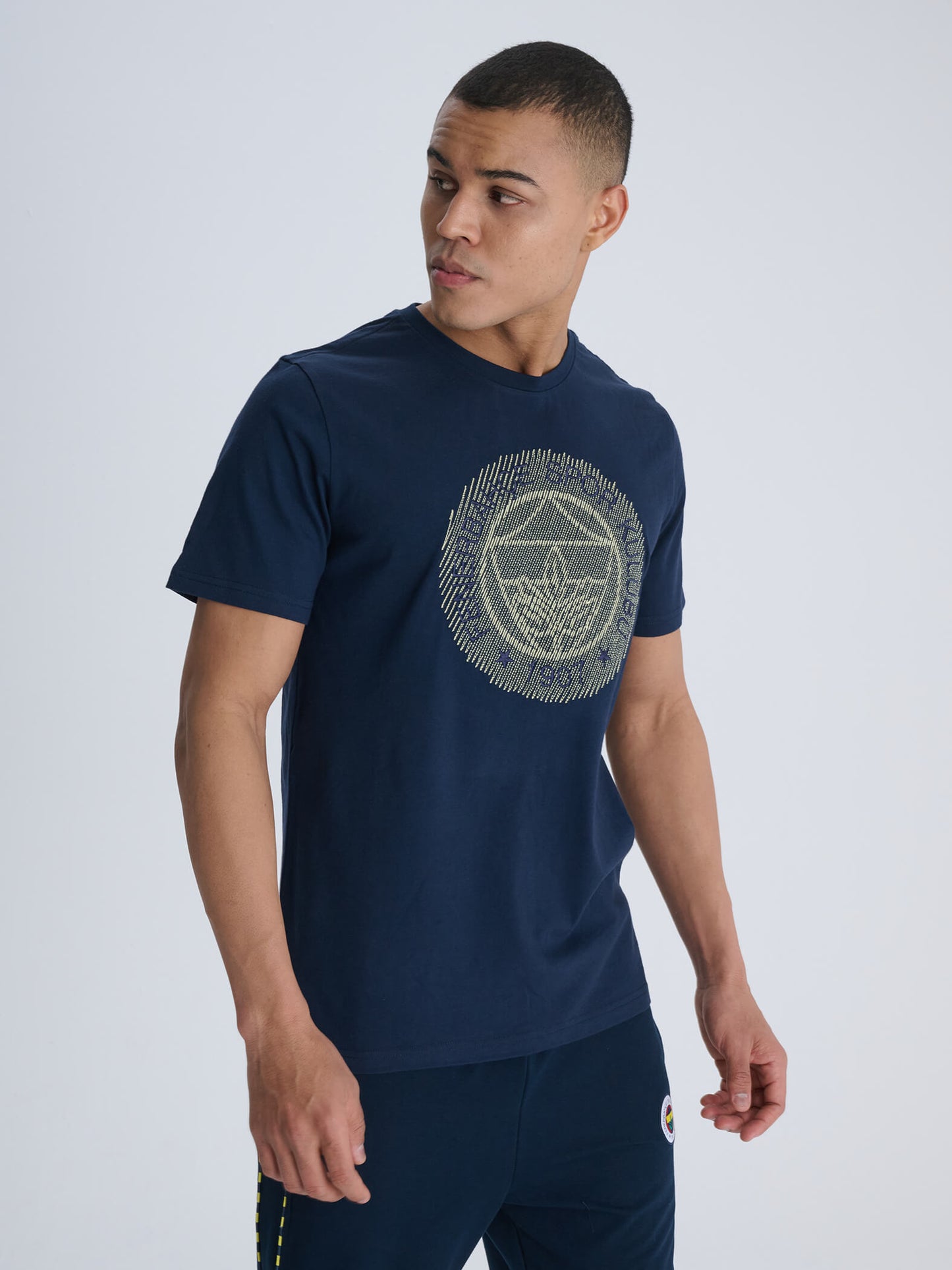 Fenerbahçe Lacivert Tribün Nakış Logolu Erkek Tshirt