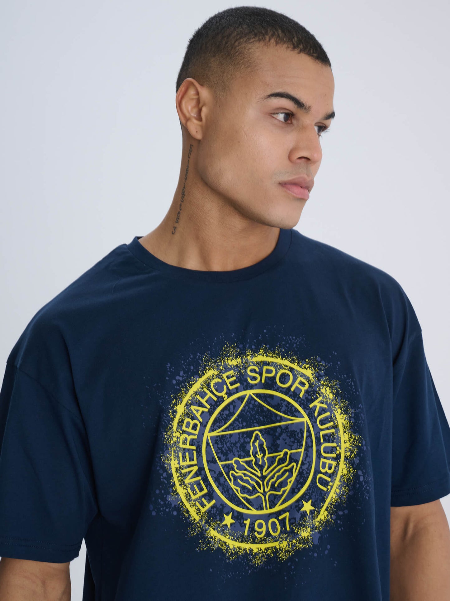 Fenerbahçe Lacivert Tribün Kalpleri Fetheden Renkler Erkek Oversize Tshirt