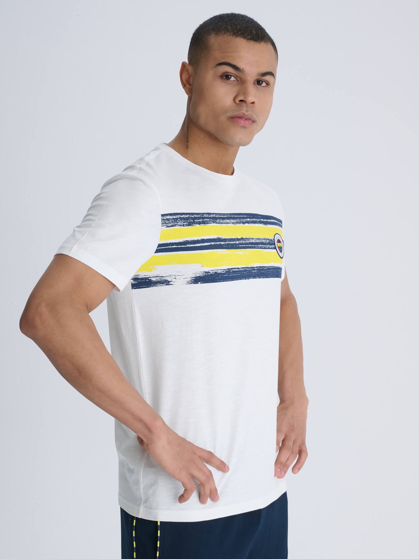 Fenerbahçe Beyaz Tribün Brush Şeritli Erkek Tshirt